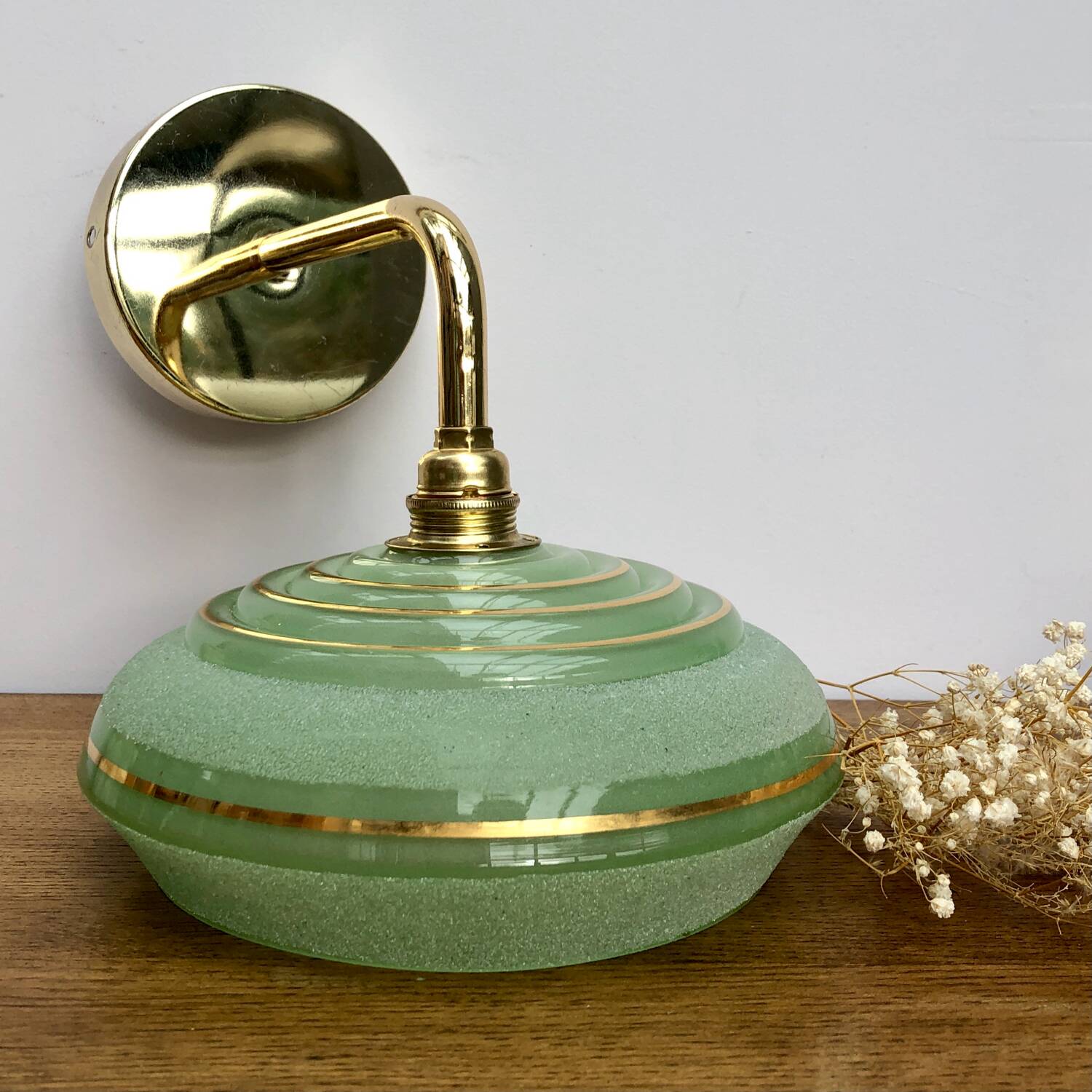 Vintage wall lamp in green and gold frosted glass