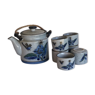 Enamelled tea set