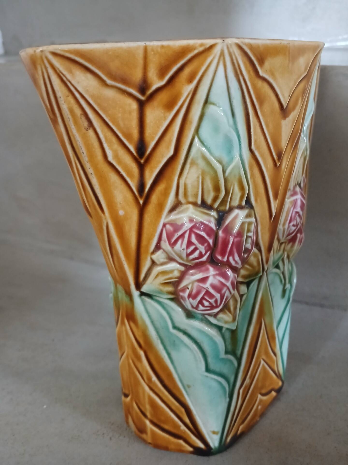 Antique pitcher in Onnaing slipware