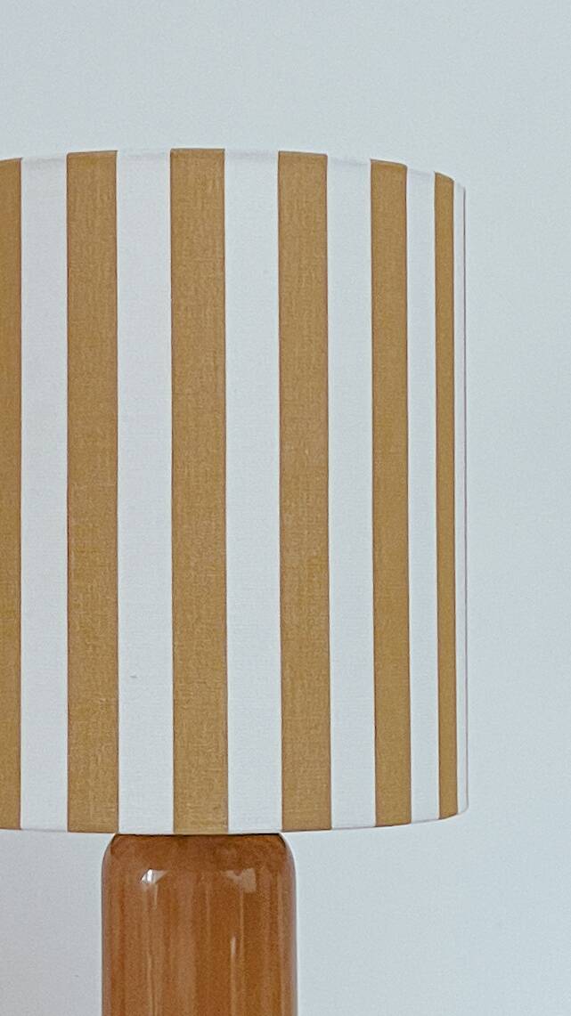 Enamelled stoneware lamp