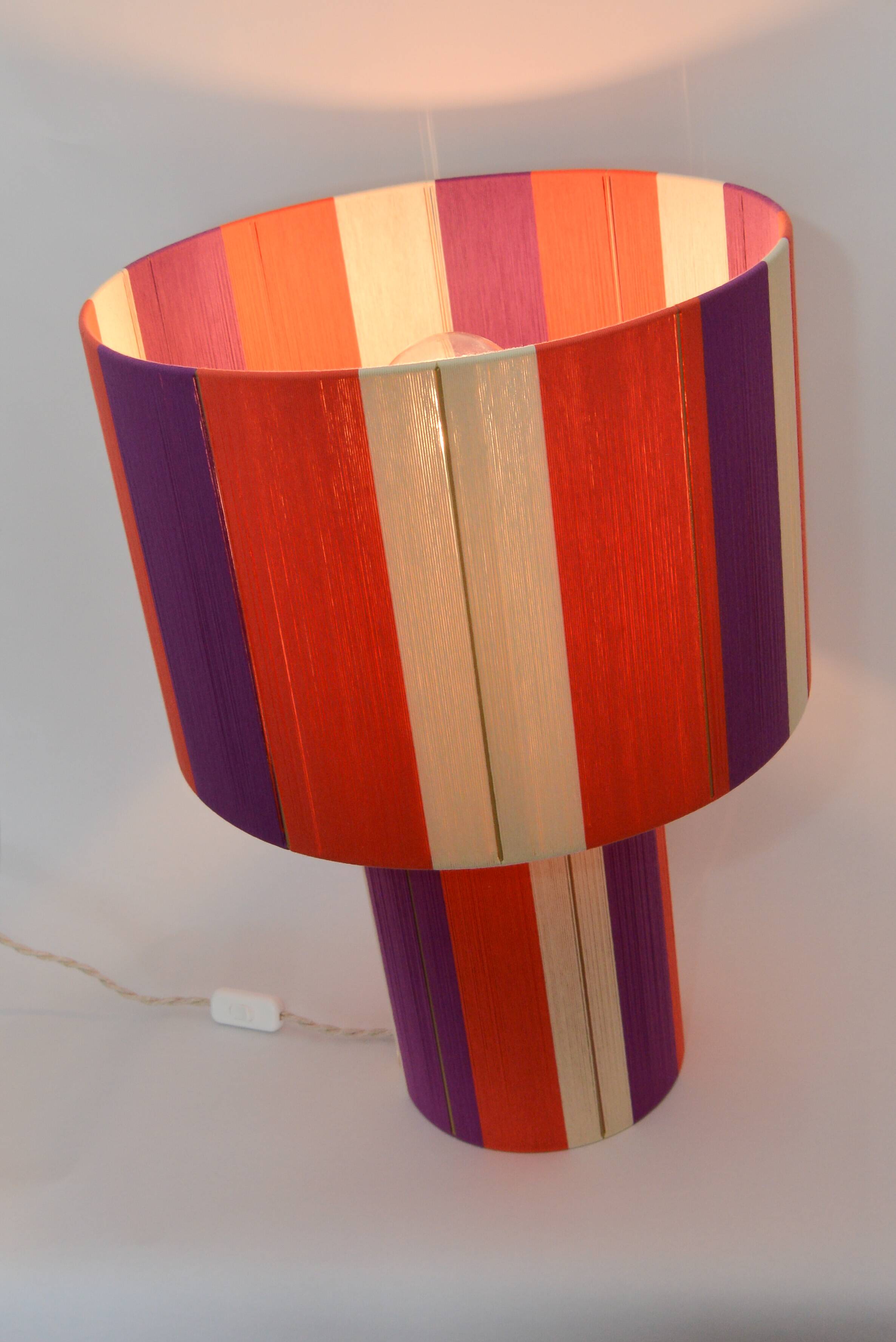 Large table lamp the Elegant coral plum