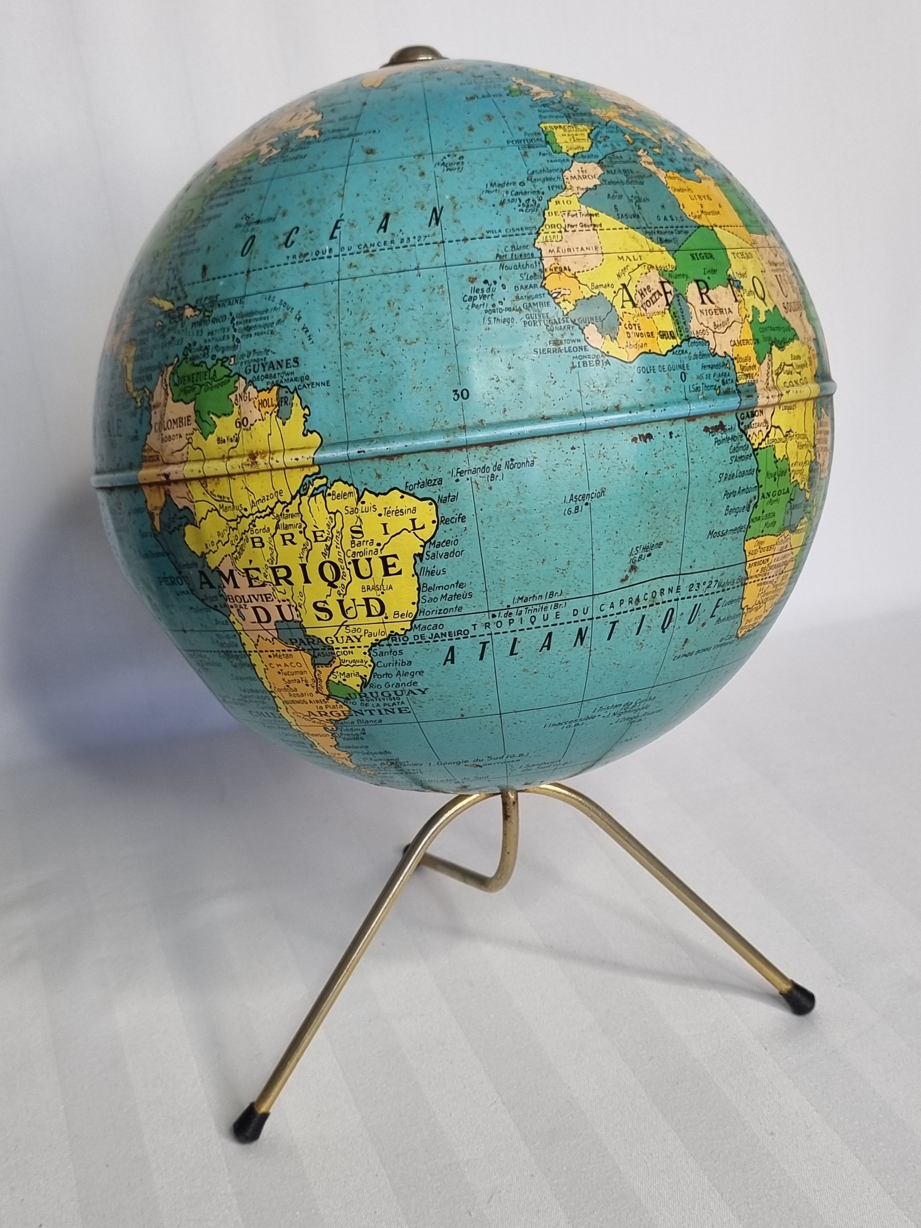 Globe earth "Taride" of the 60s in metal on tripod base, 20 cm