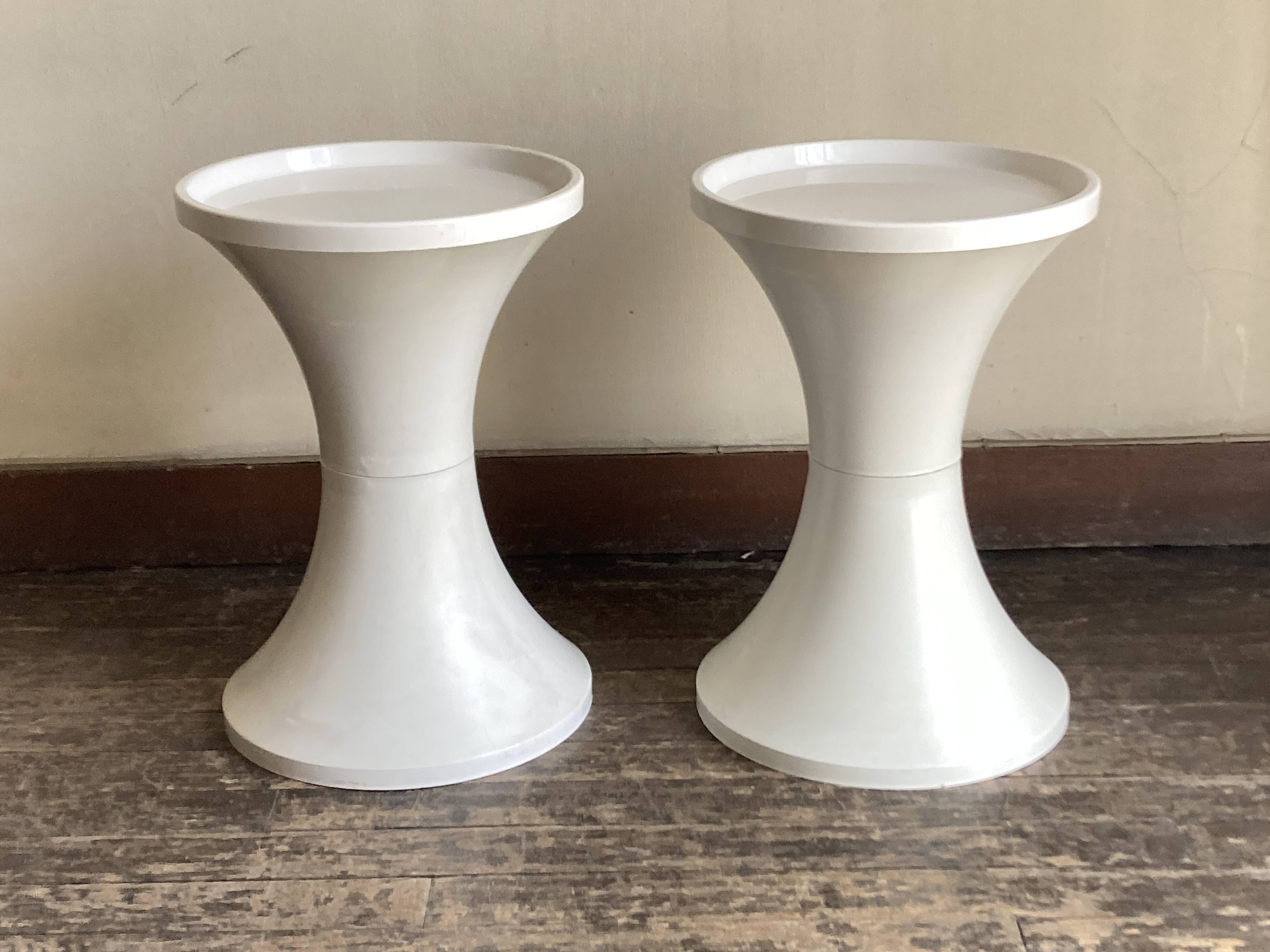 Pair of bedside tables 1970 Space Age in white ABS