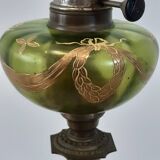 Lampe ancienne à pétrole en verre émaillé signée matador brenner