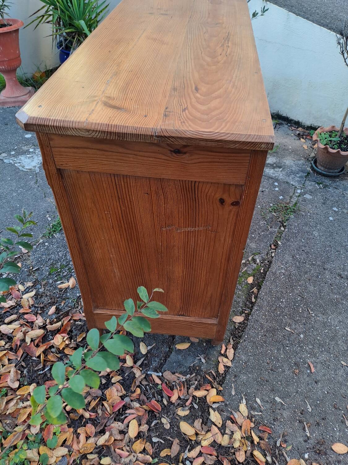 Parisian buffet from the 1930s
