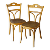2 chaises bistrot 1905 par KOHN N°187 assise bois à 5 fleurs de lys