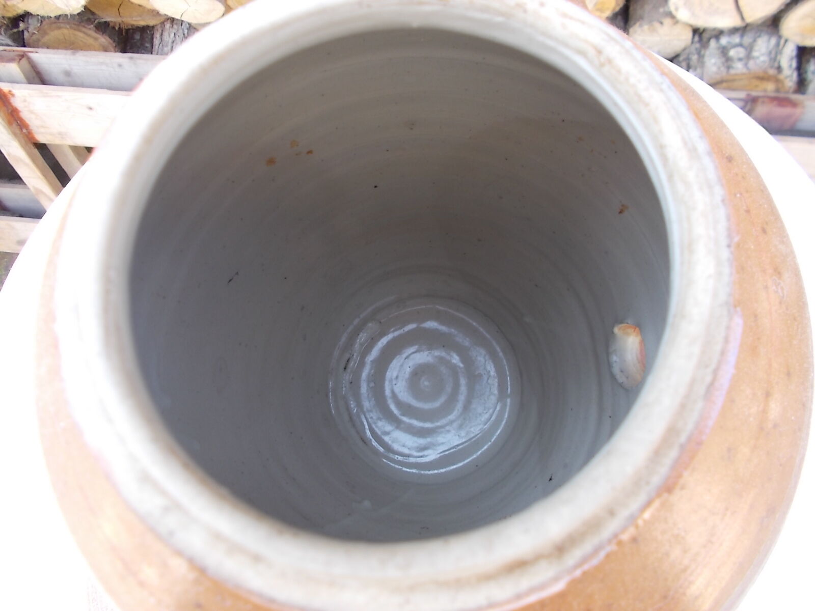 Old vinegar sandstone pot