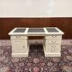 Bureau Chesterfield classique crème anglais