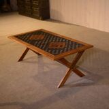 Ancienne table basse de mobilier urbain en chêne et fonte 1950's