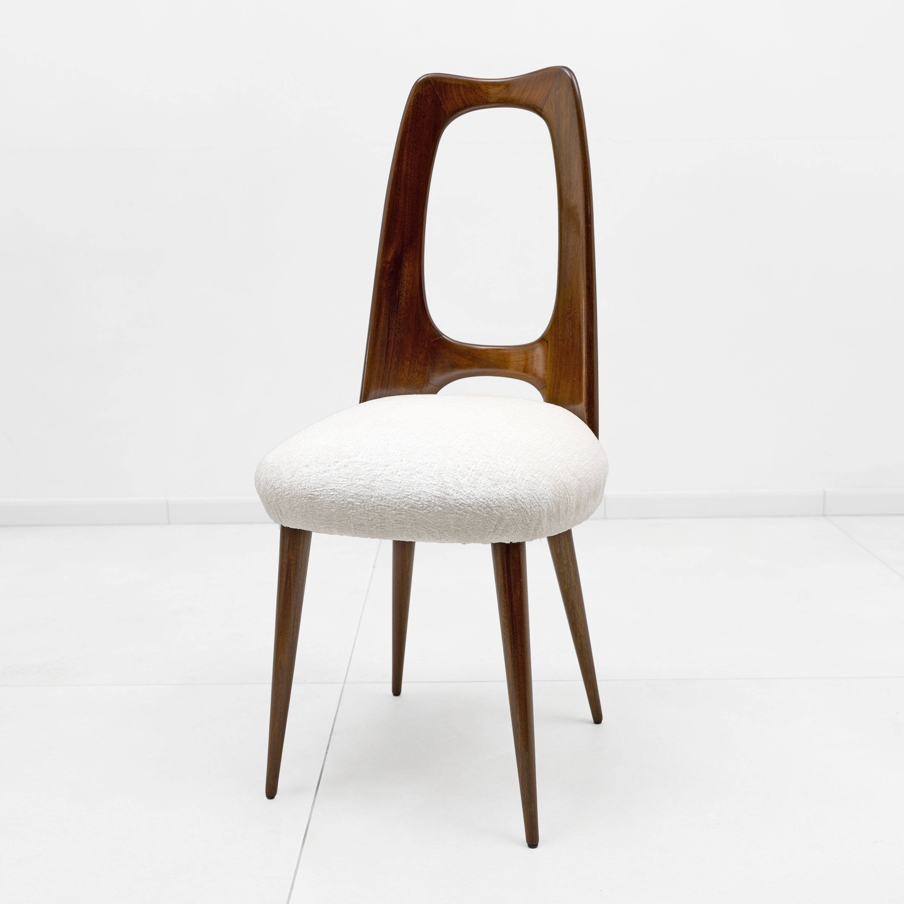 Set of Four Mid-Century Italian Walnut Dining Chairs by Vittorio Dassi, 50'