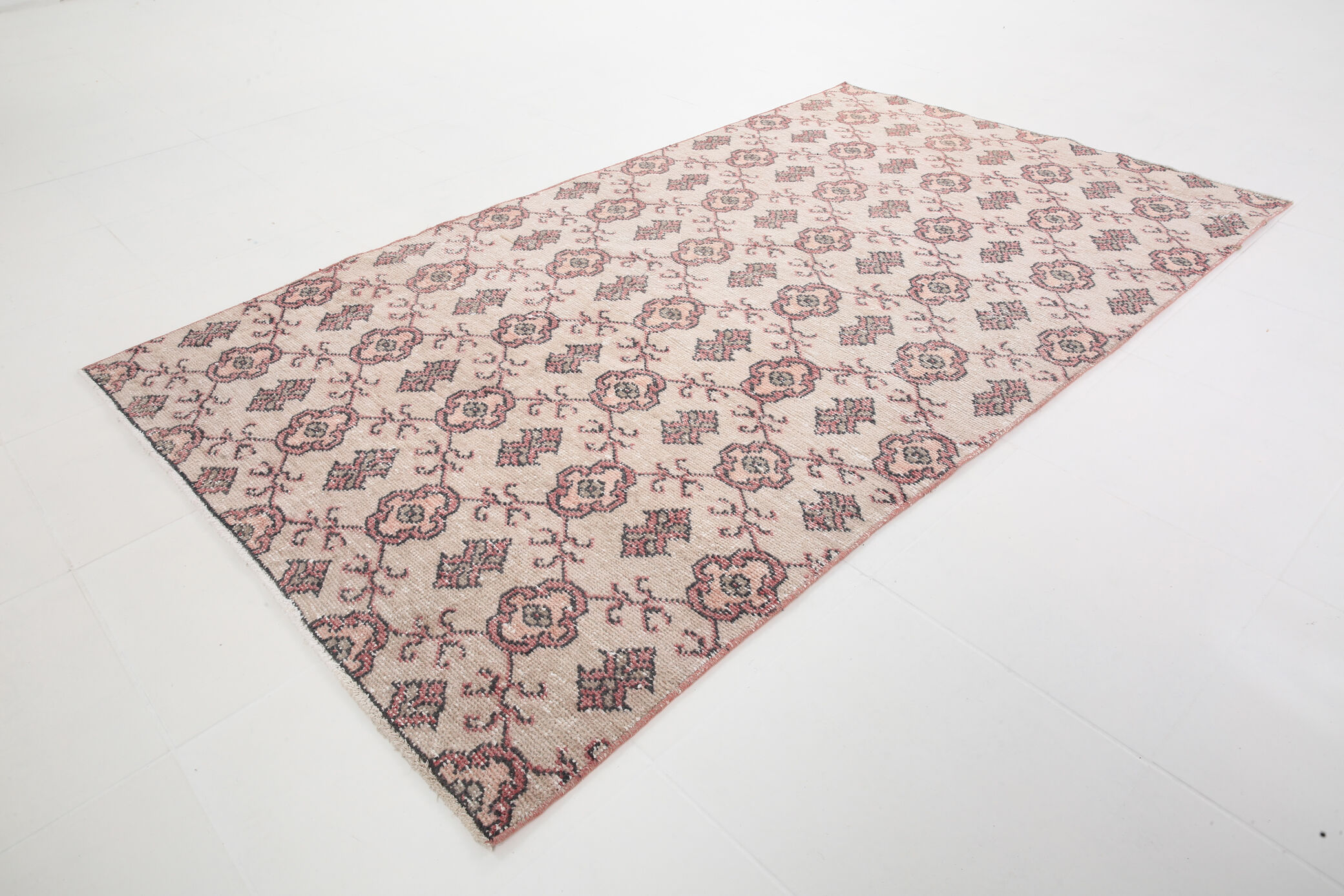 4x7 Red & Beige Floral Turkish Rug, 134x231Cm