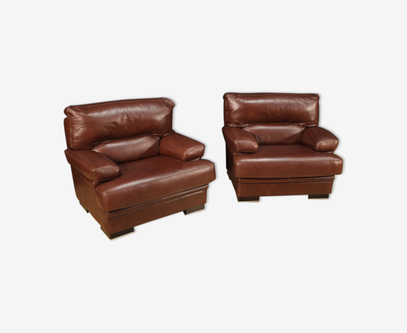 Paire de fauteuils en cuir italien