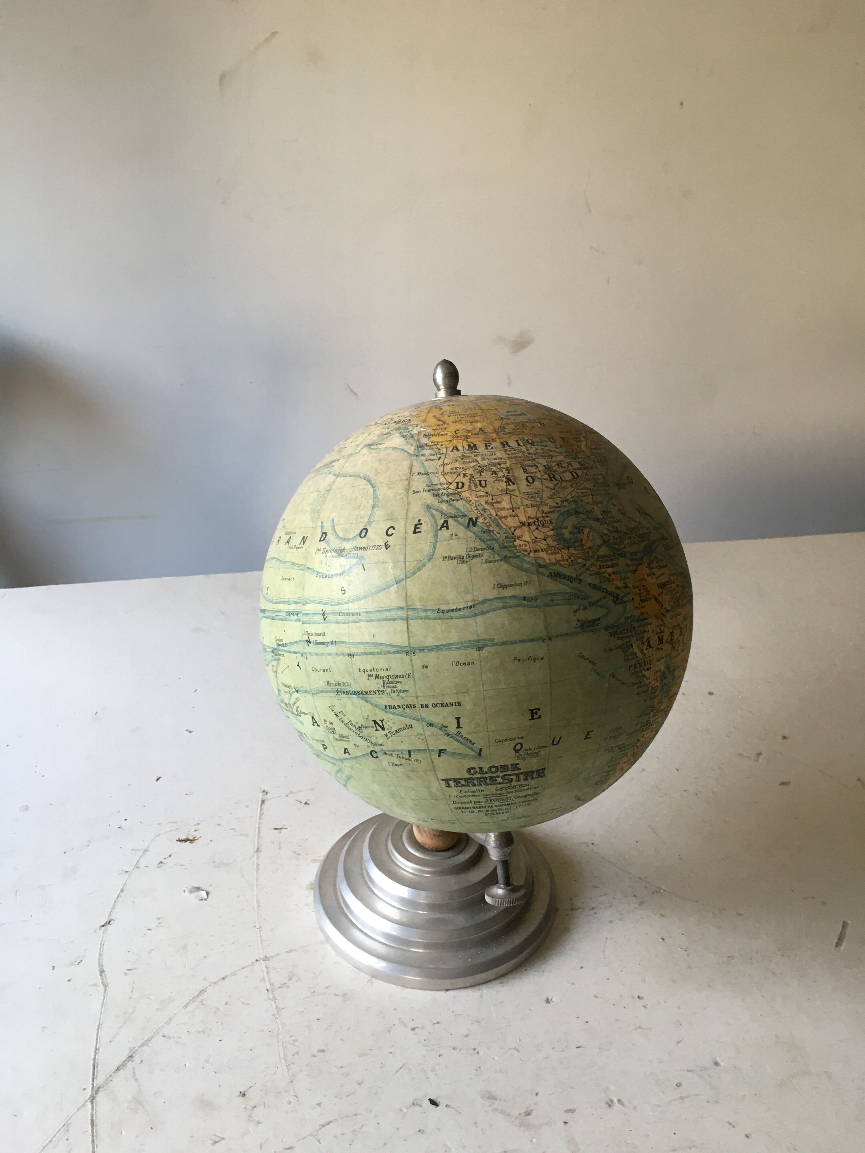 Globe