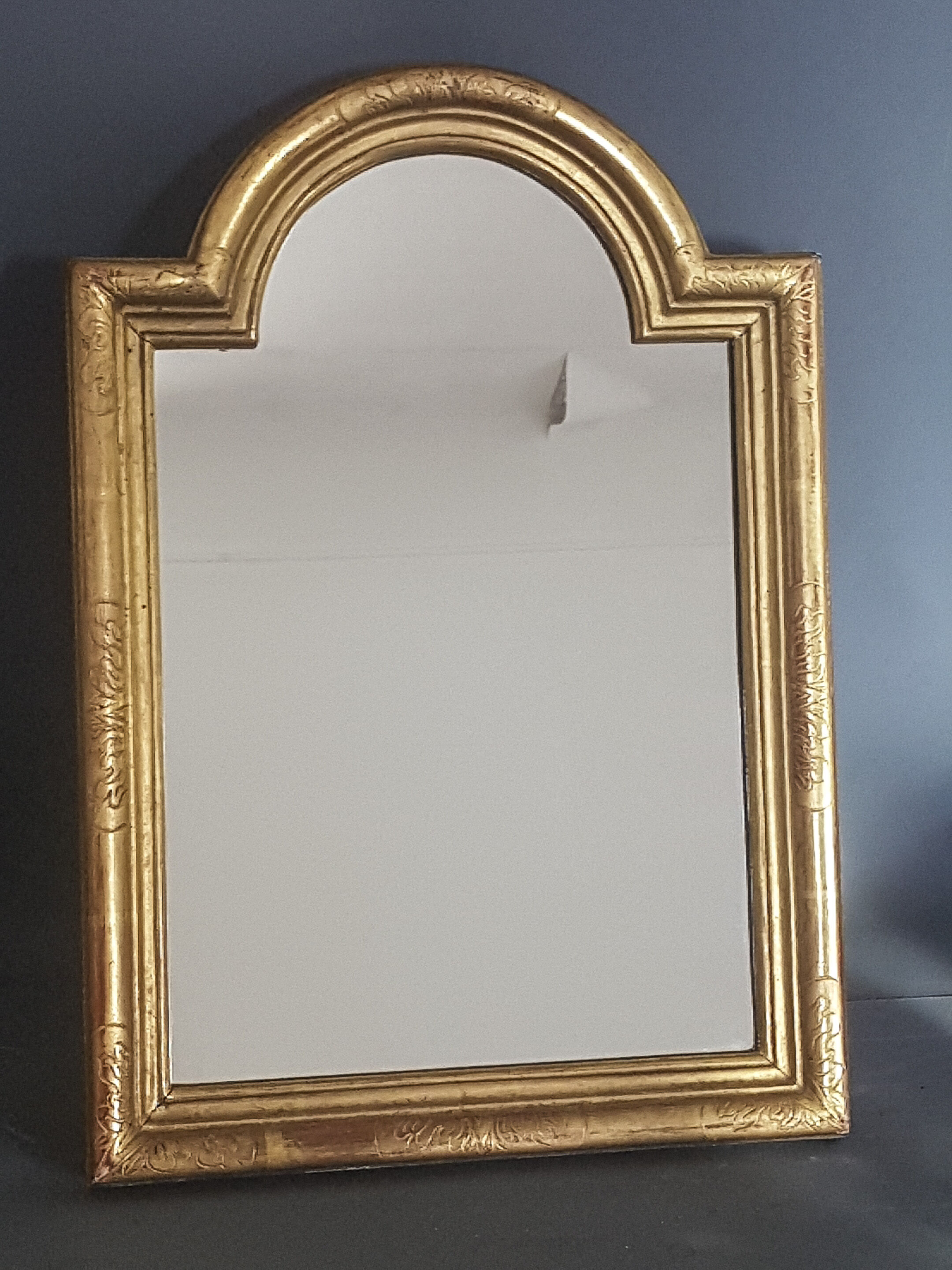 Mirror in old frame wood engraved gilded with gold leaf 40x28 cm