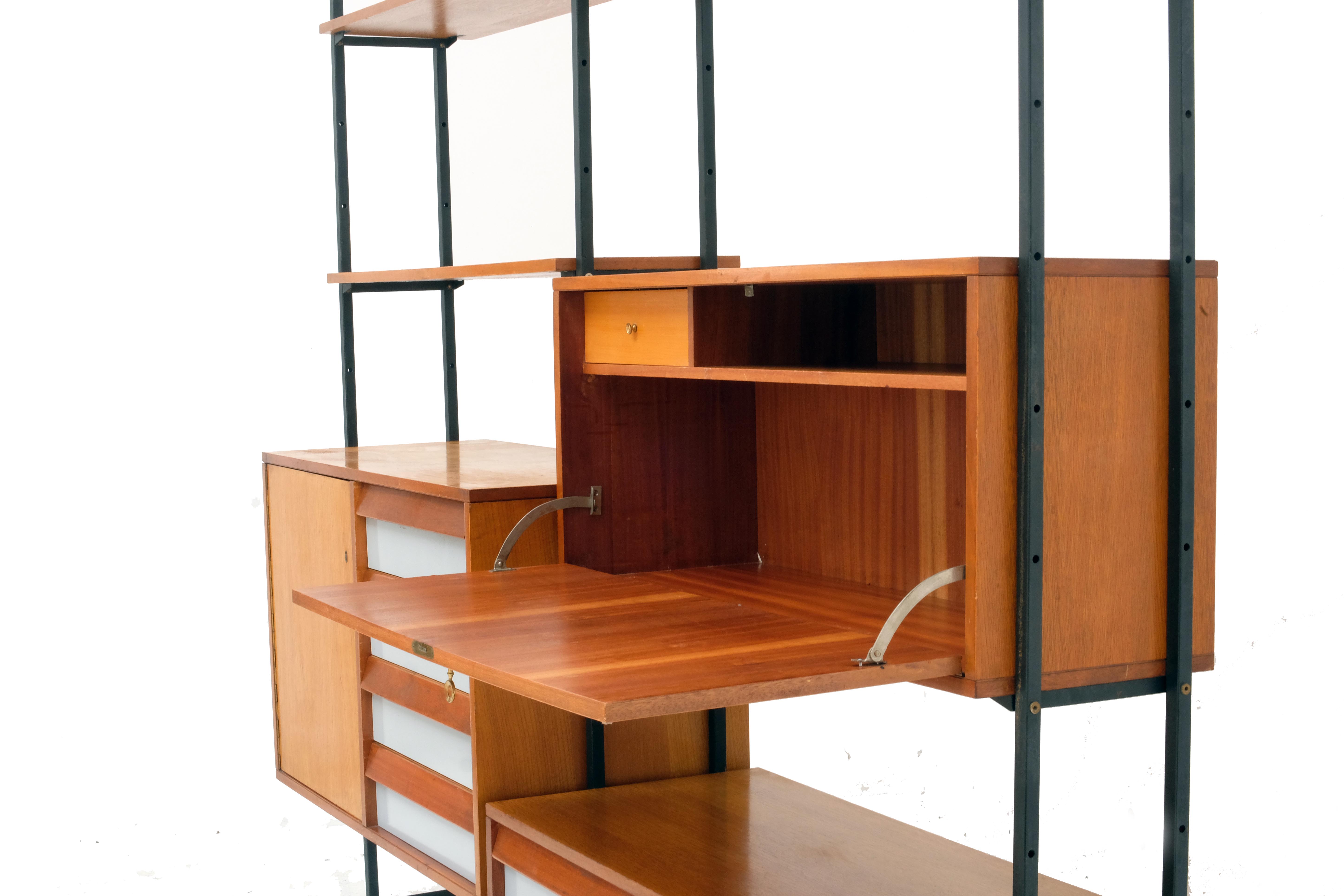 Free standing wall unit by 'Val Dera', Italy 1950's