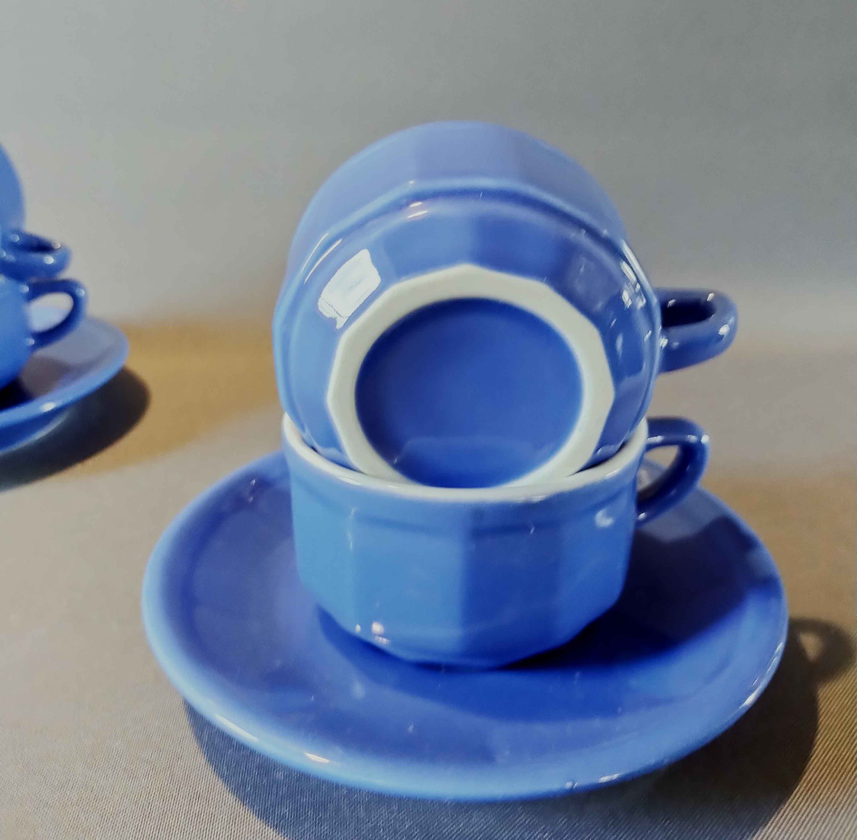 Blue Apilco Cups