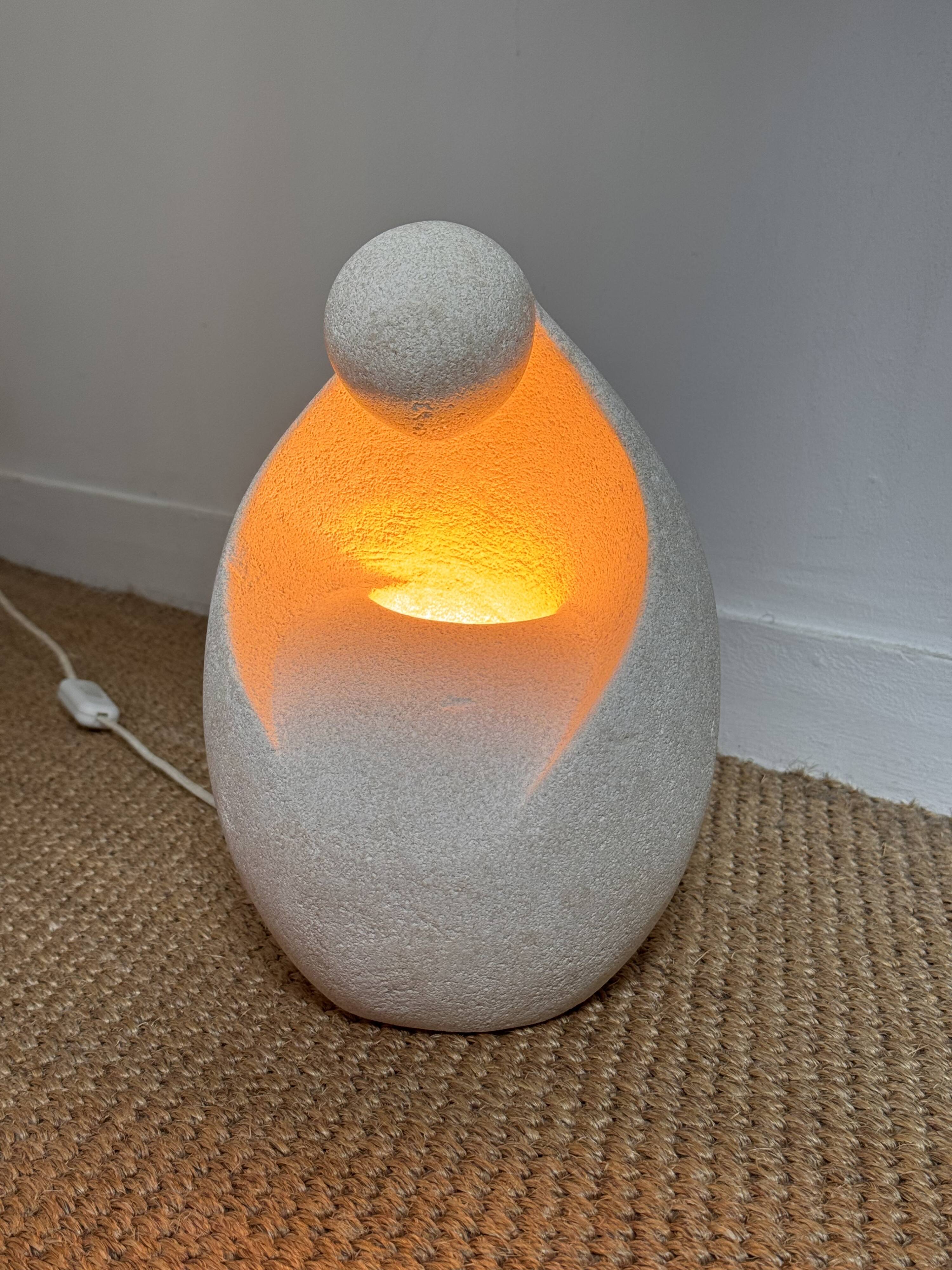 1970s lamp made of sculpted limestone by Gérard Esnault.