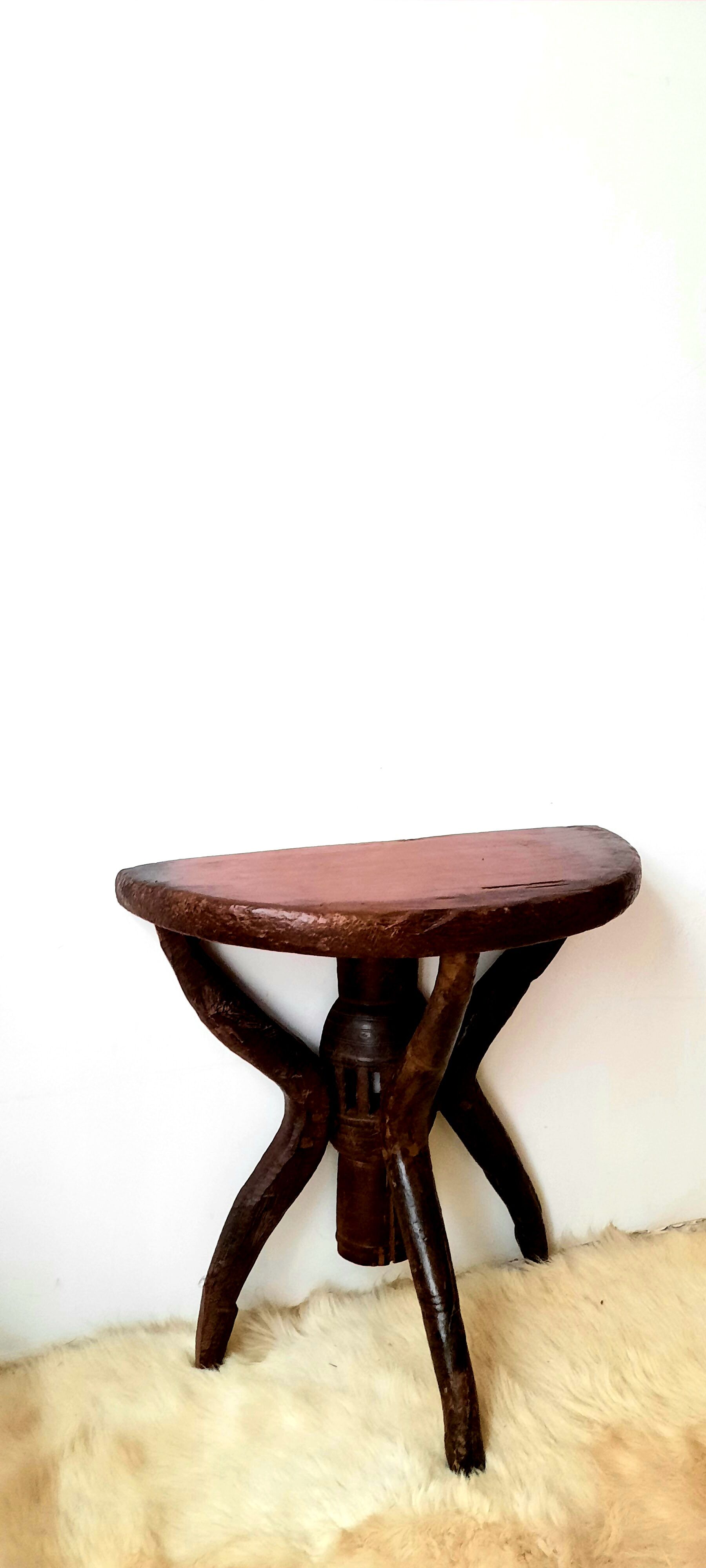 Brutalist style half moon console table in solid teak vintage from the 50s / 60s