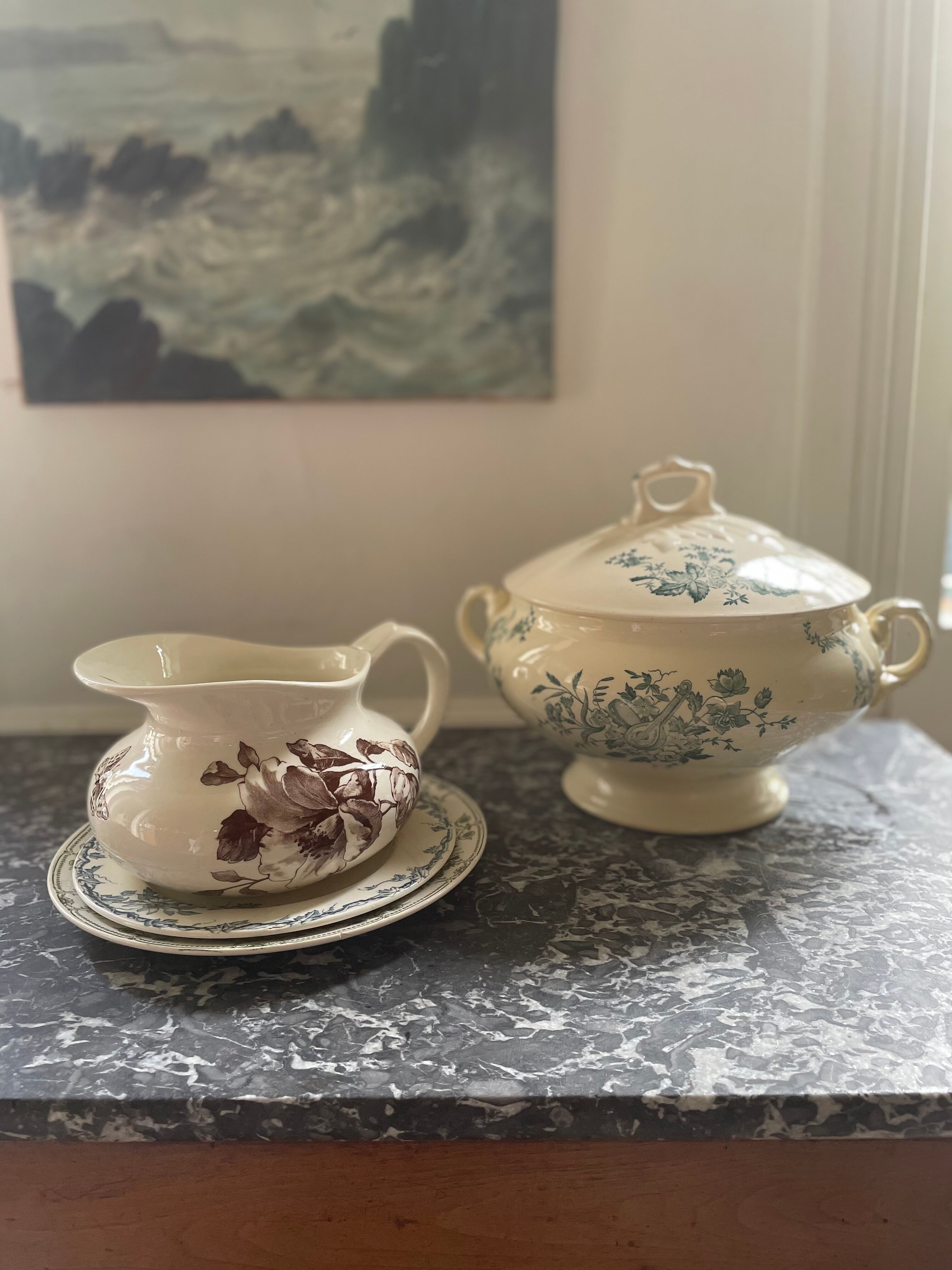 Longchamp Iron Earth Soup Tureen