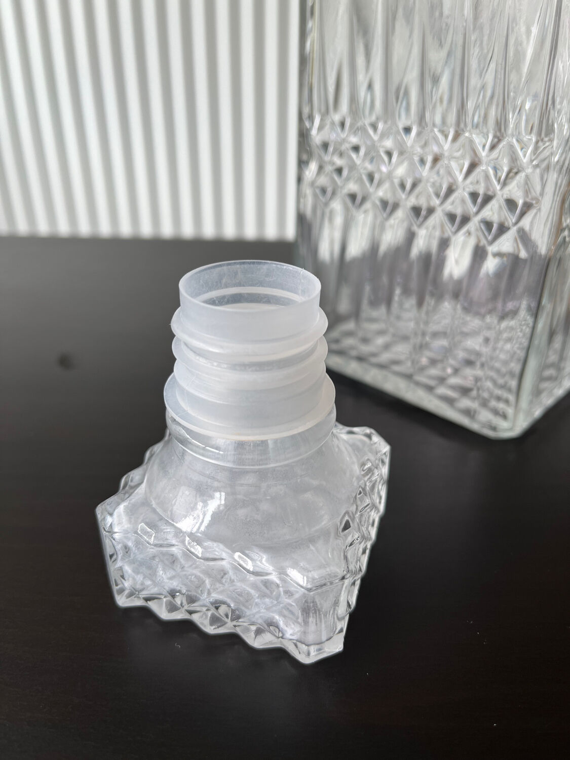 Vintage glass spirits whisky decanter