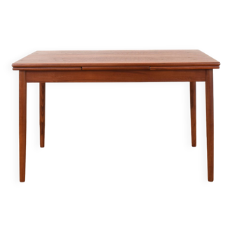 Mid-Century Danish Teak Extendable Dining Table, 1960s.