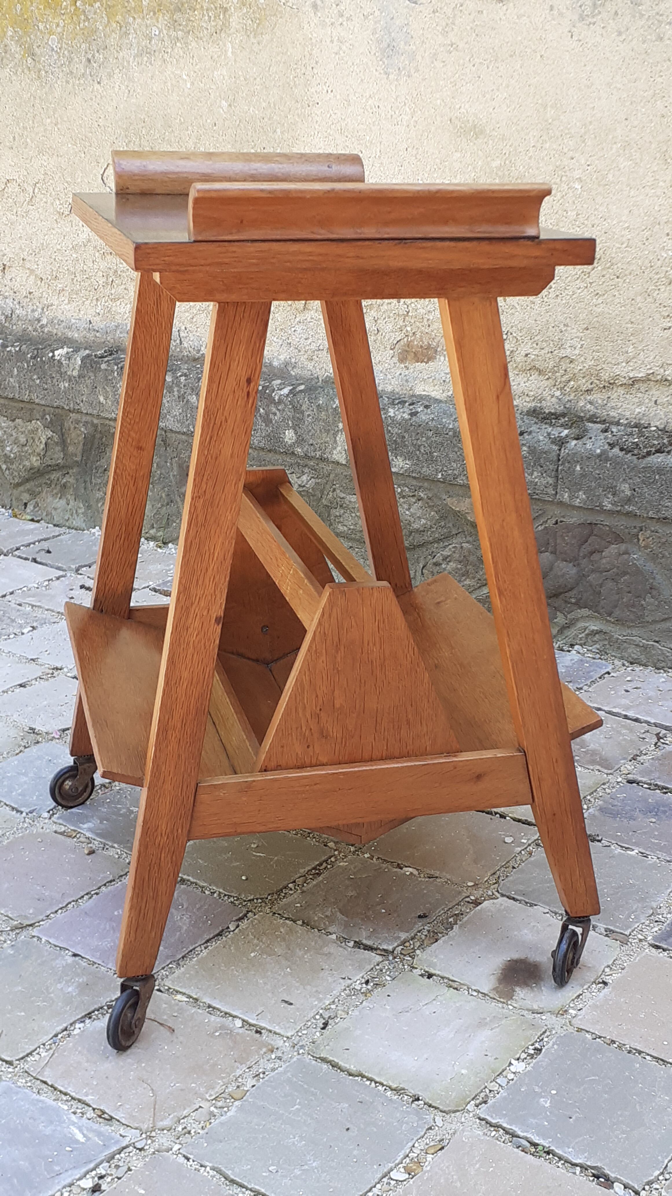 Vintage service year 50 in oak
