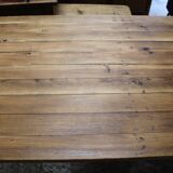 Eiffel feet table
