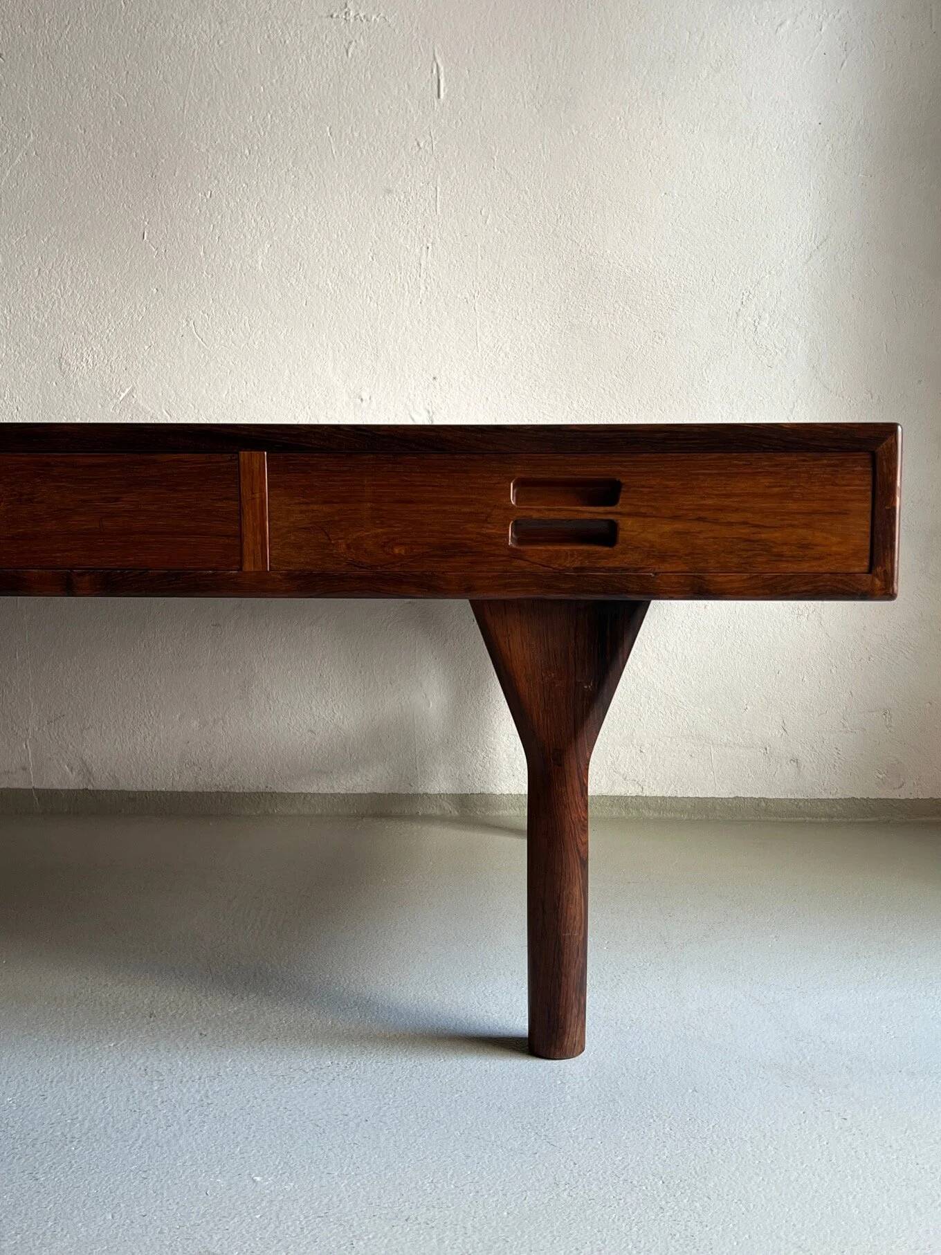Rosewood coffee table by Nanna Ditzel for Søren Willadsen | Denmark | 1950s
