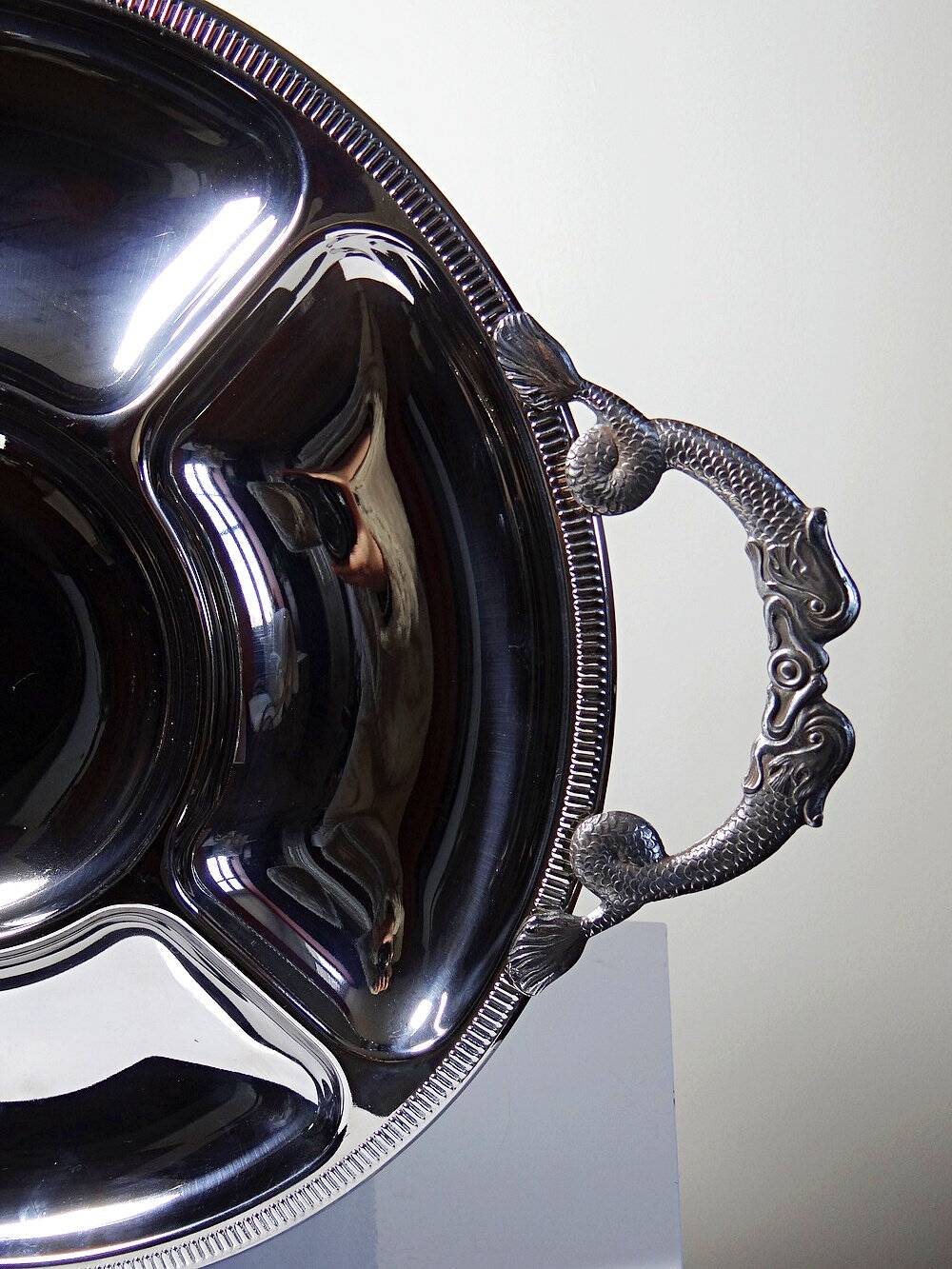 Large serving platter for hors d'oeuvres Jean Couzon in 18/10 stainless steel, 5 compartments.