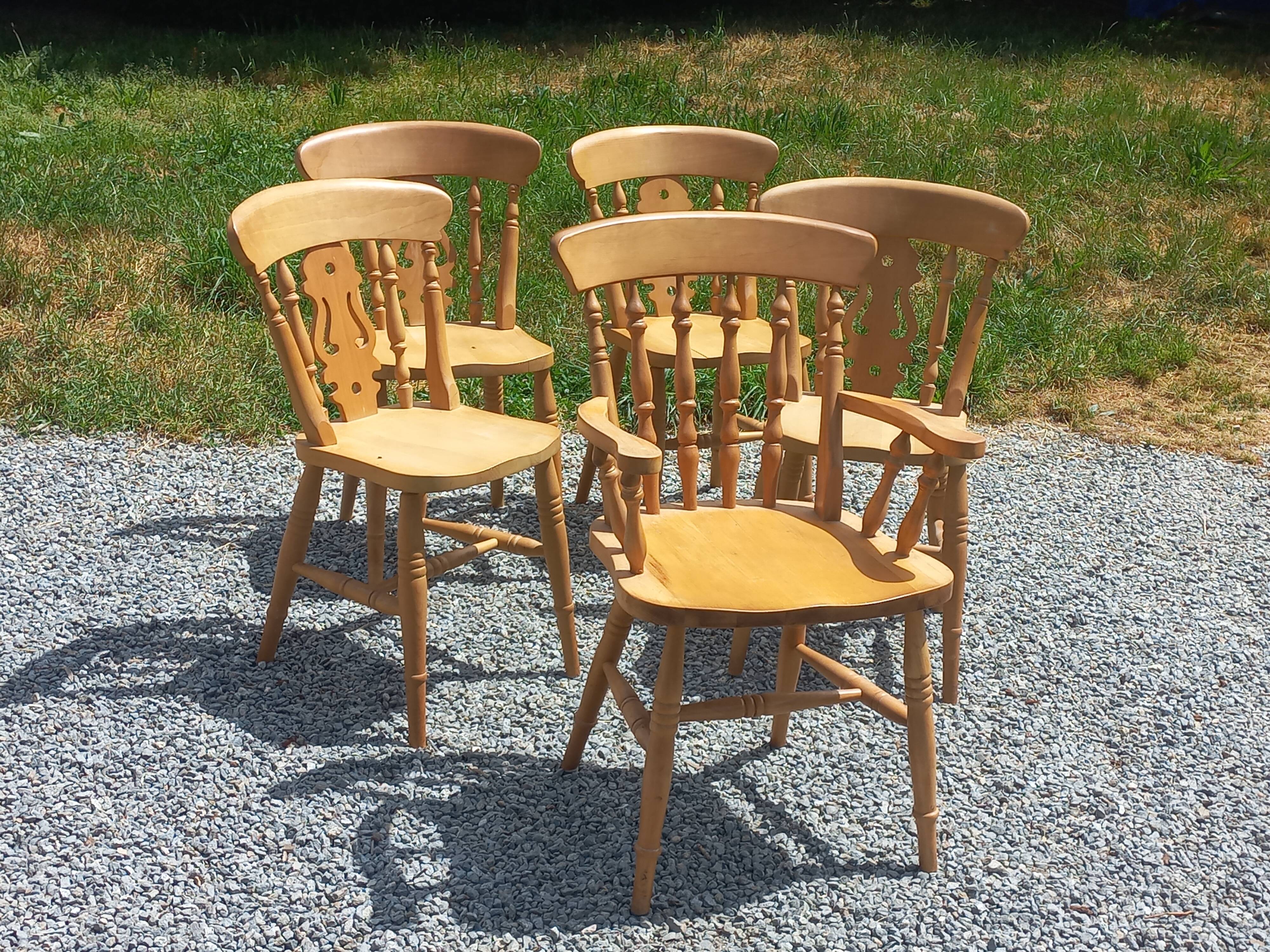 Set of 4 chairs and 1 armchair in mountain style.