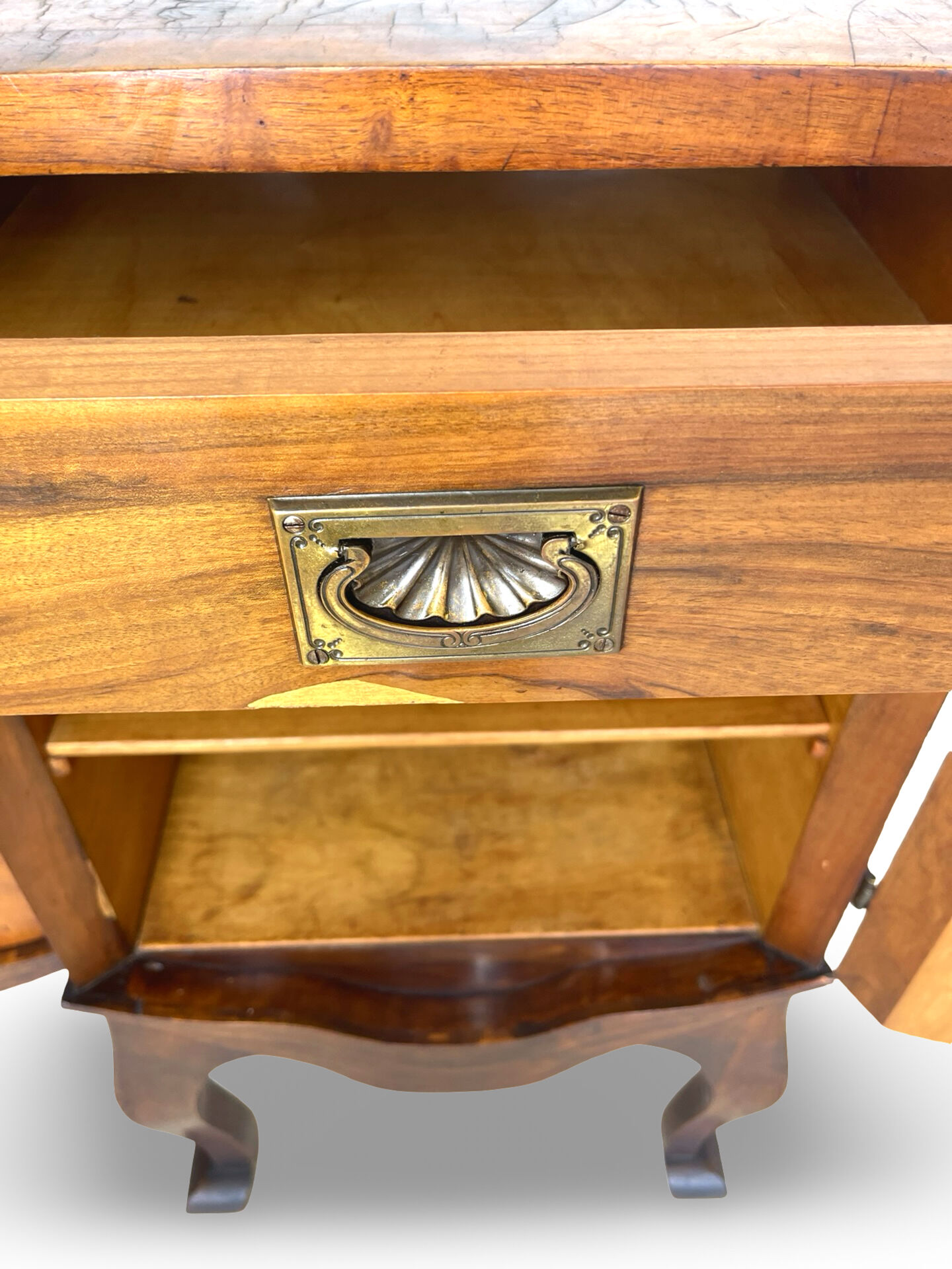 Walnut buffet, antique Italian, 1930s.