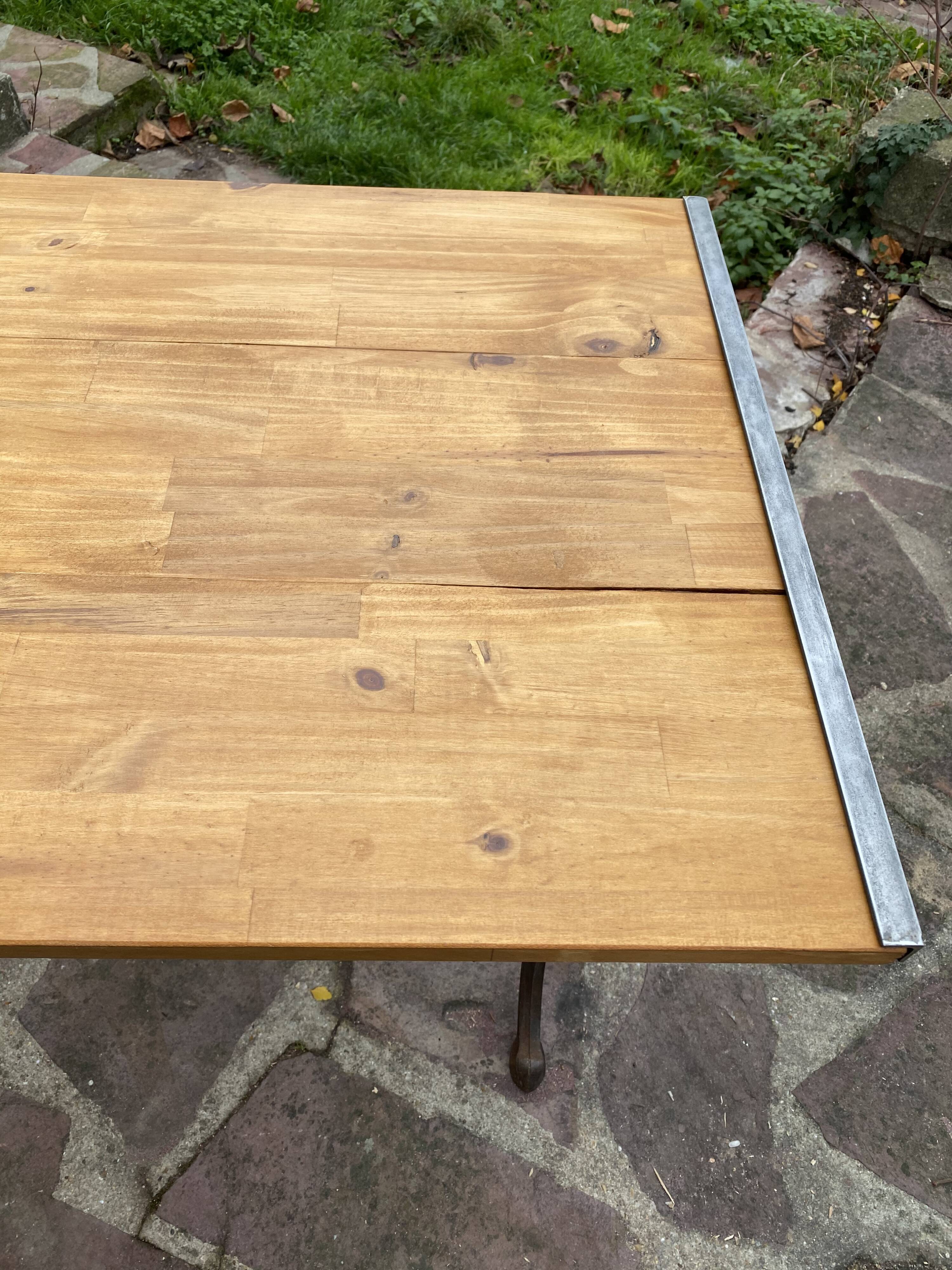 Table bistrot pied fonte Godin