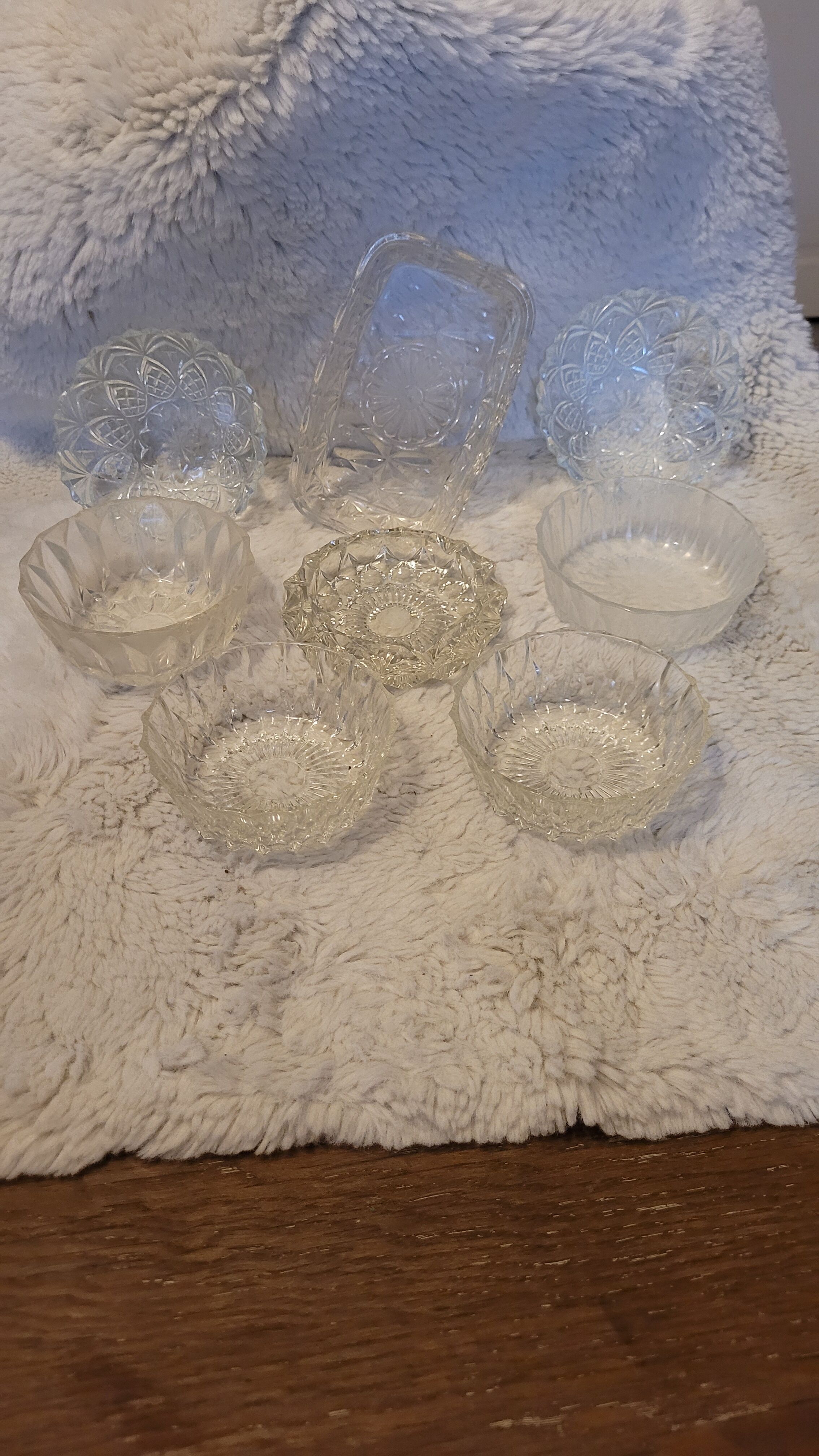 Plat inox avec quatre raviers en verre