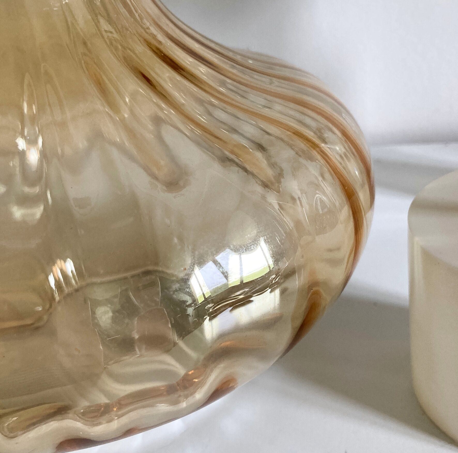 Vintage suspension in smoked glass