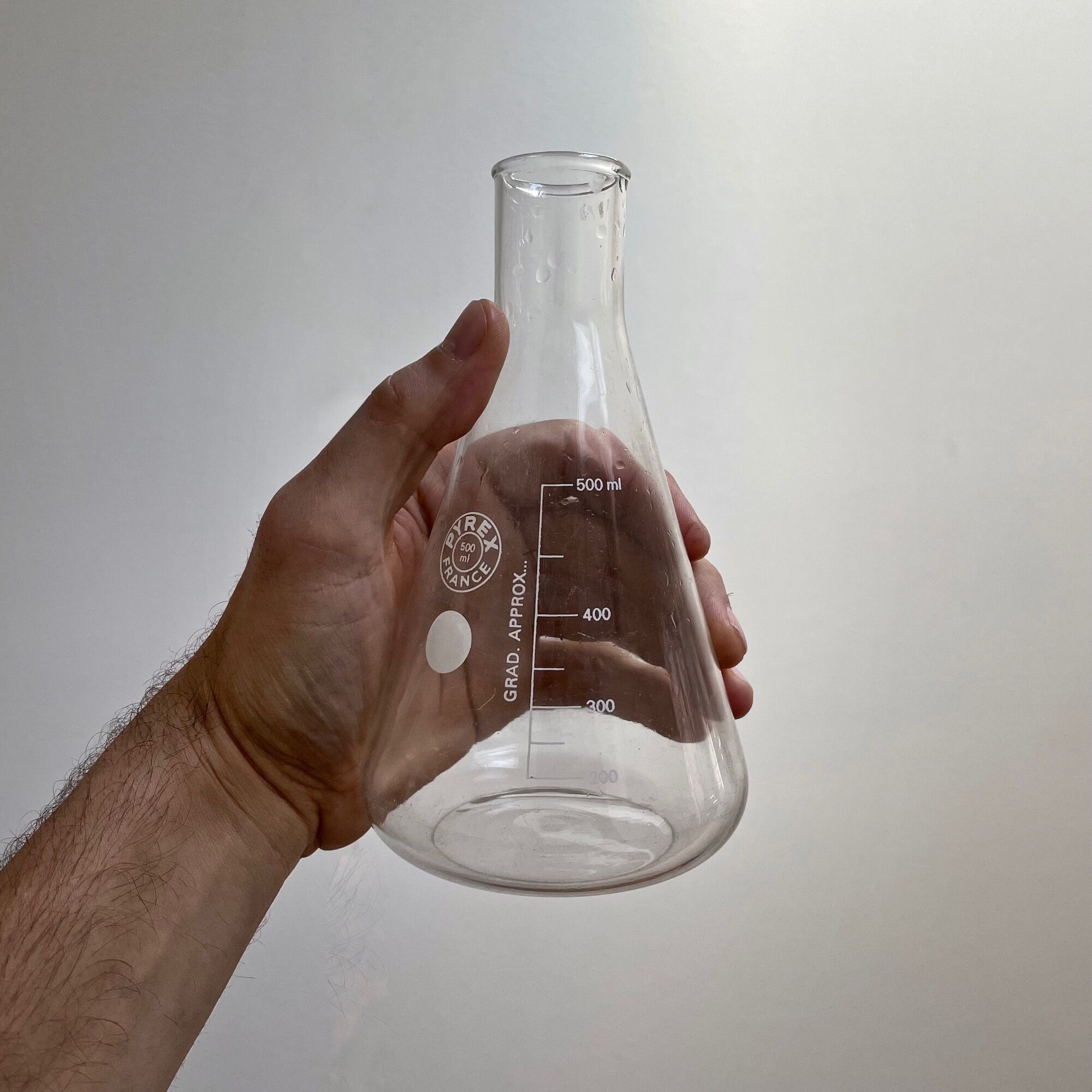Chemistry carafe 500ml pyrex