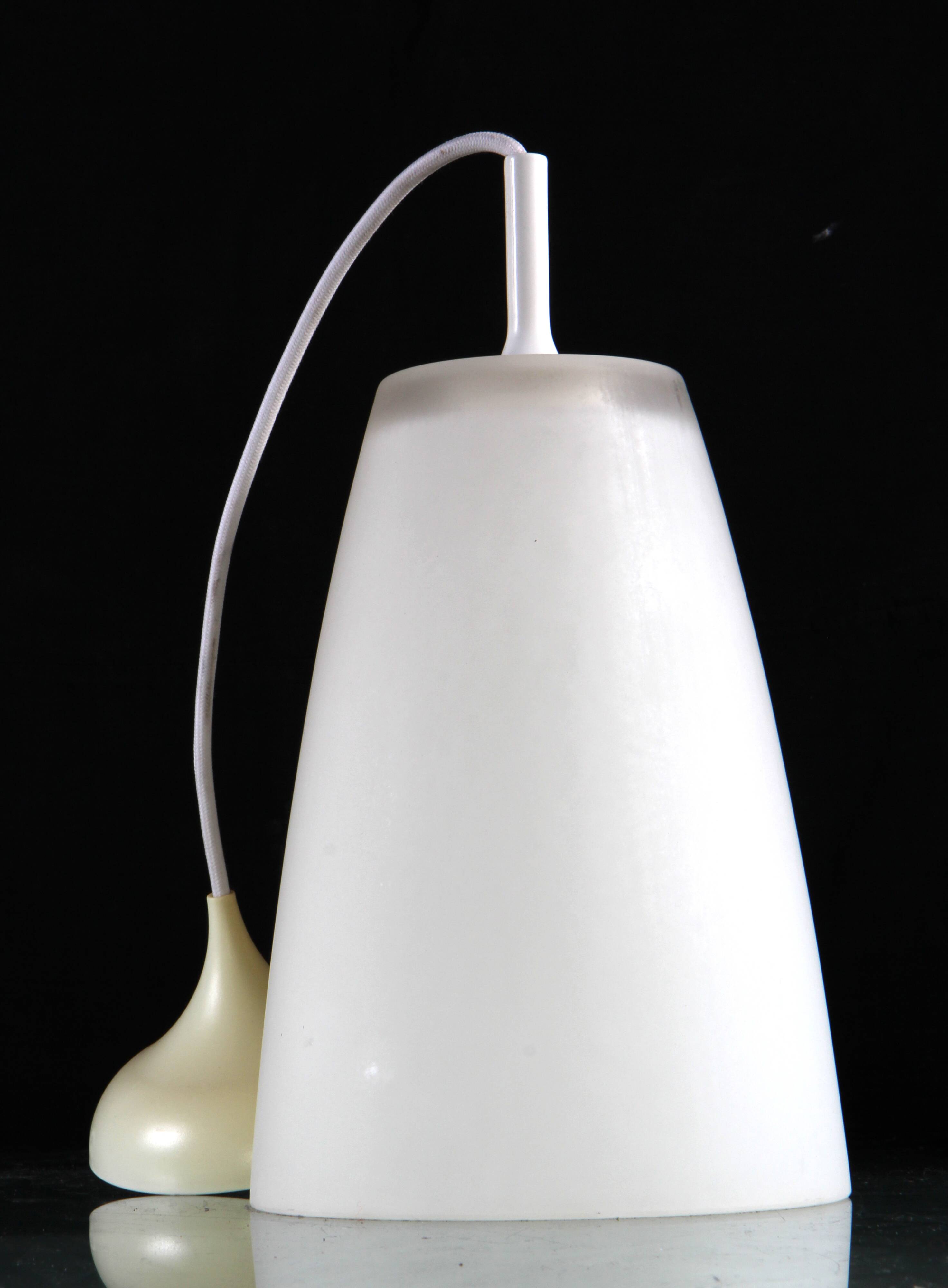 Suspensions Opaline , lot de quatre