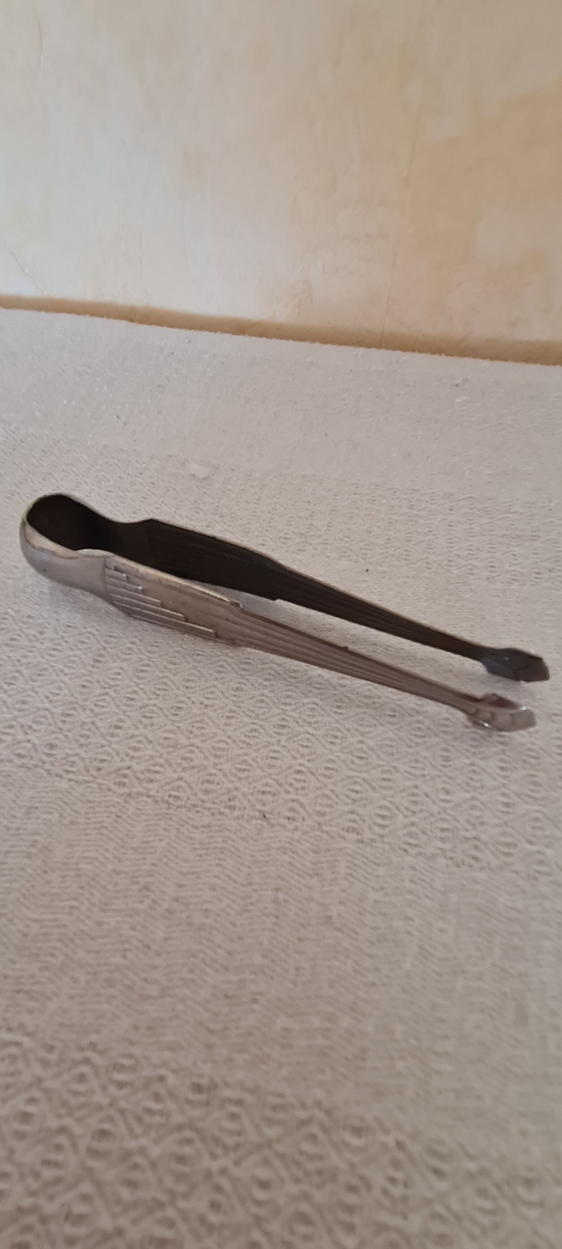 Sugar tongs