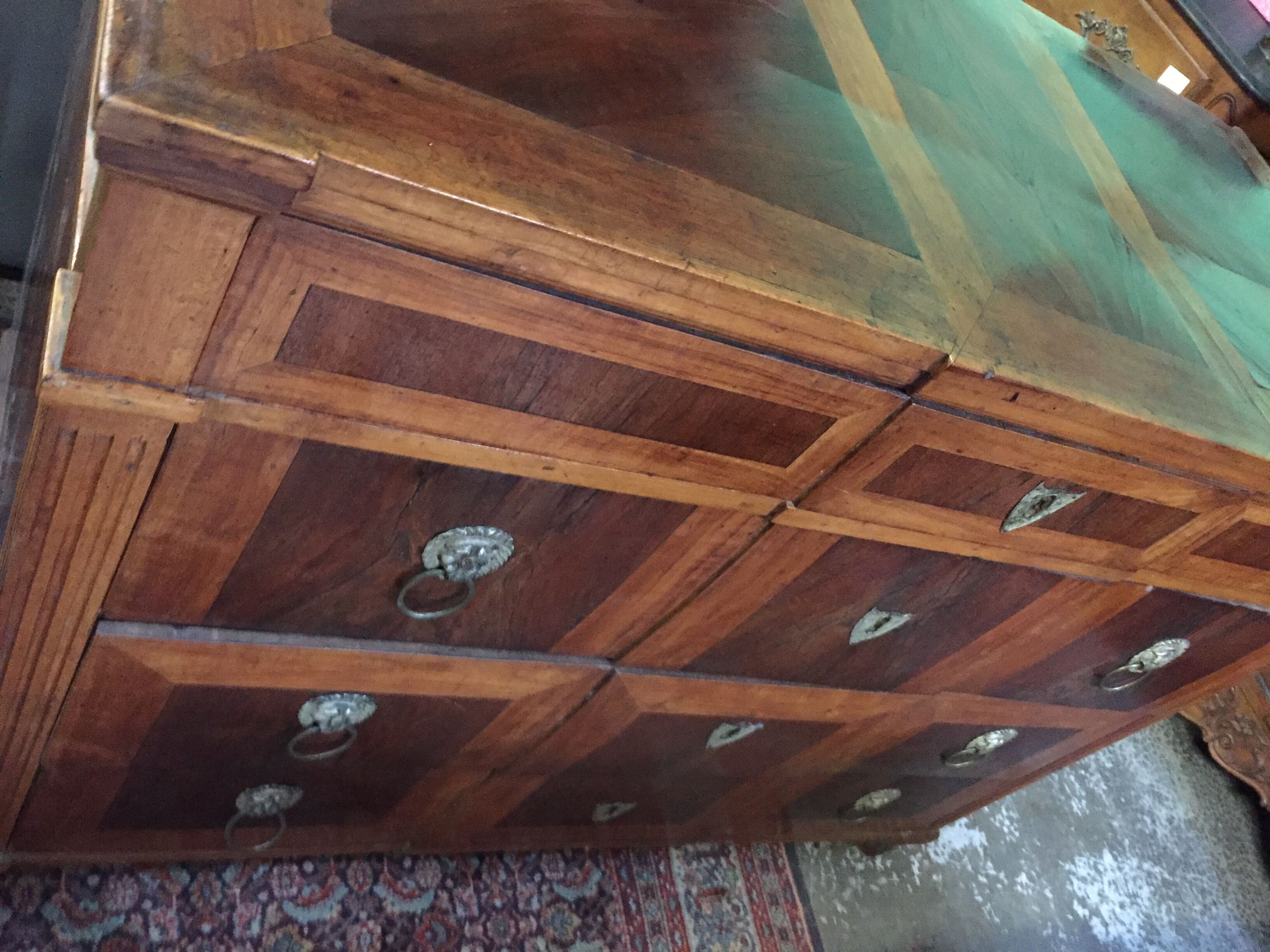 Commode ancienne de style anglais