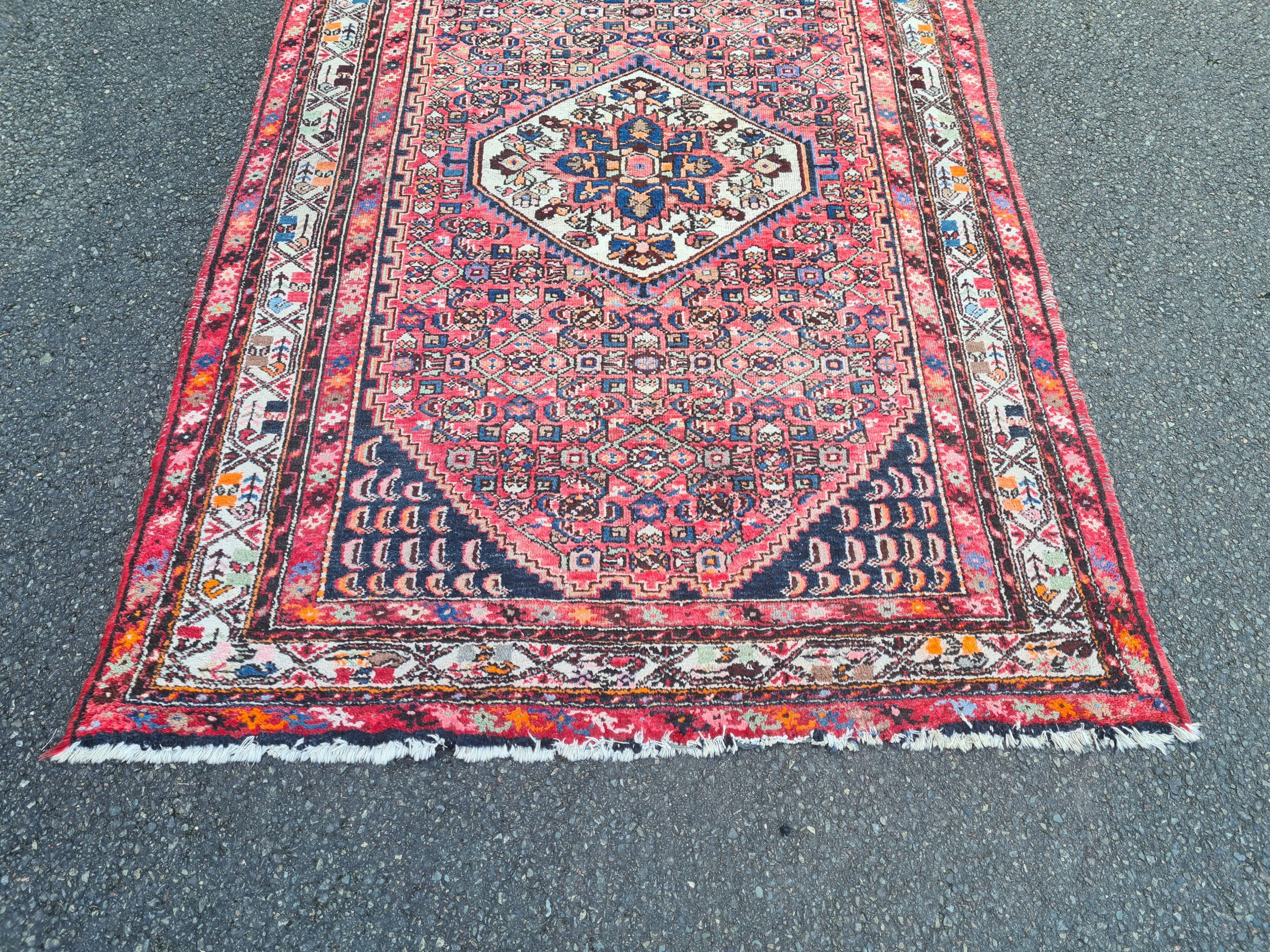 Iranian carpet 2 m 00 x 1 m 35