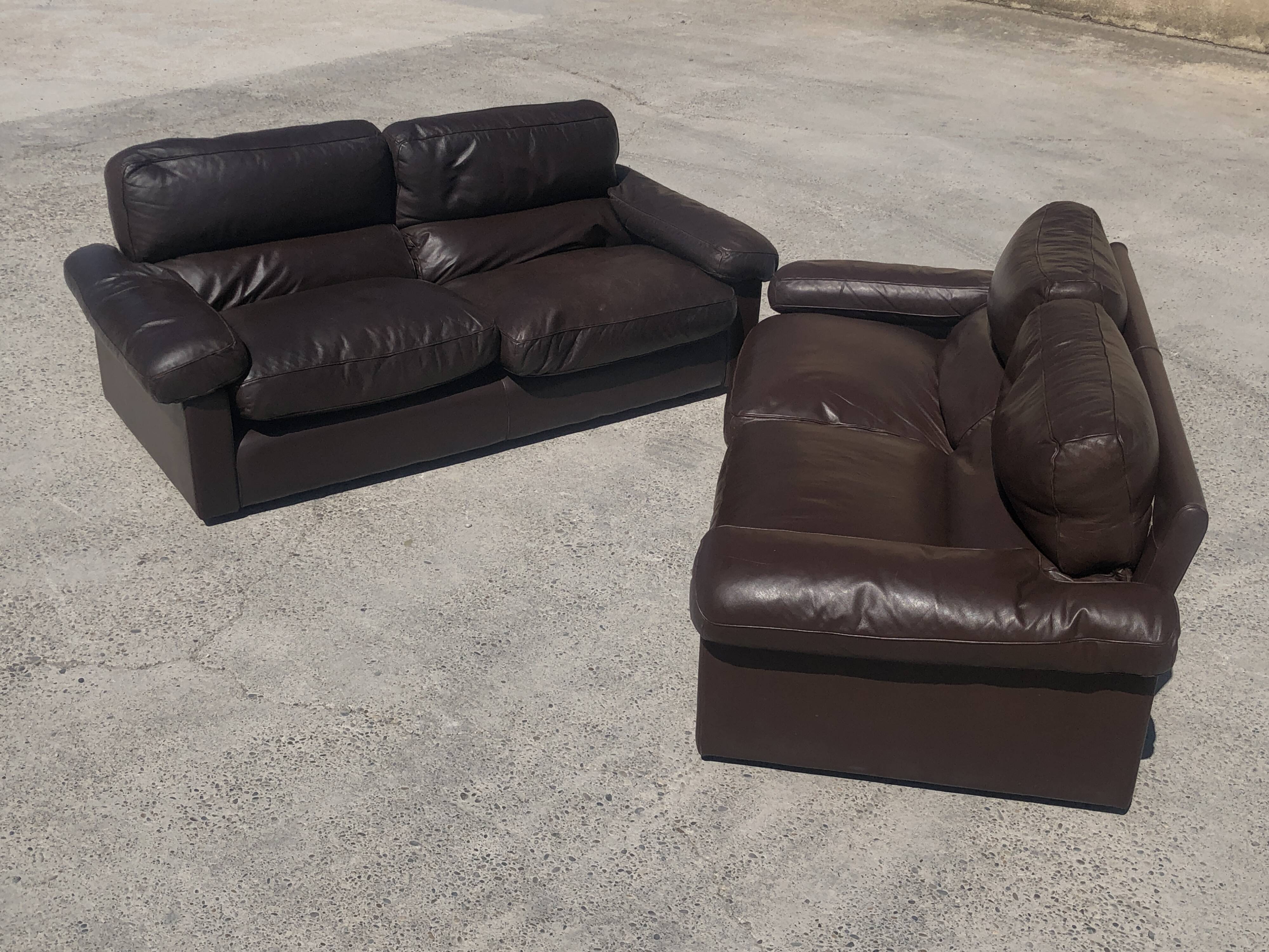 Pair of leather sofas model "Petronio" by Tito Agnoli for Poltrona Frau
