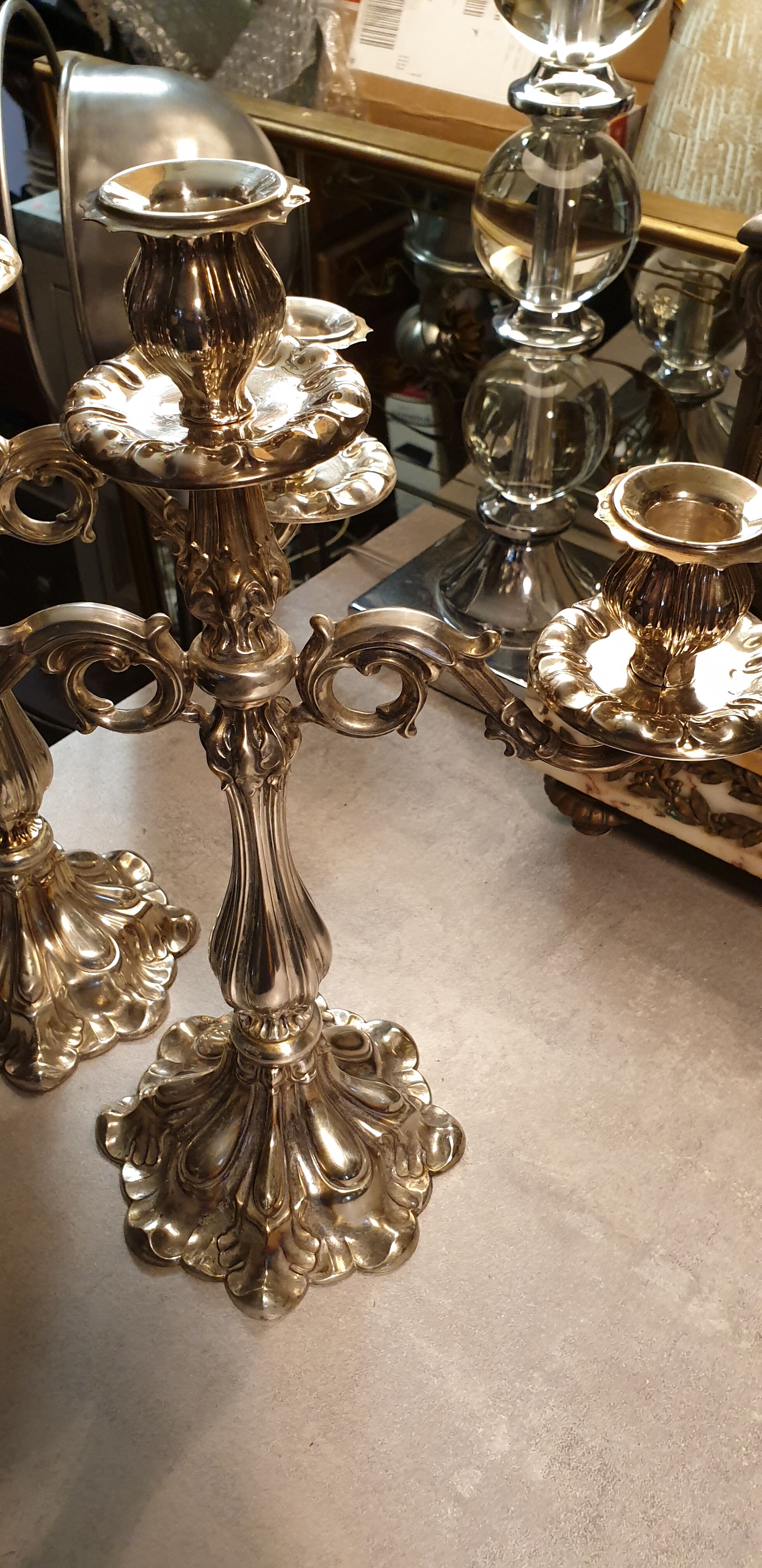 Pair of silver candlesticks 800