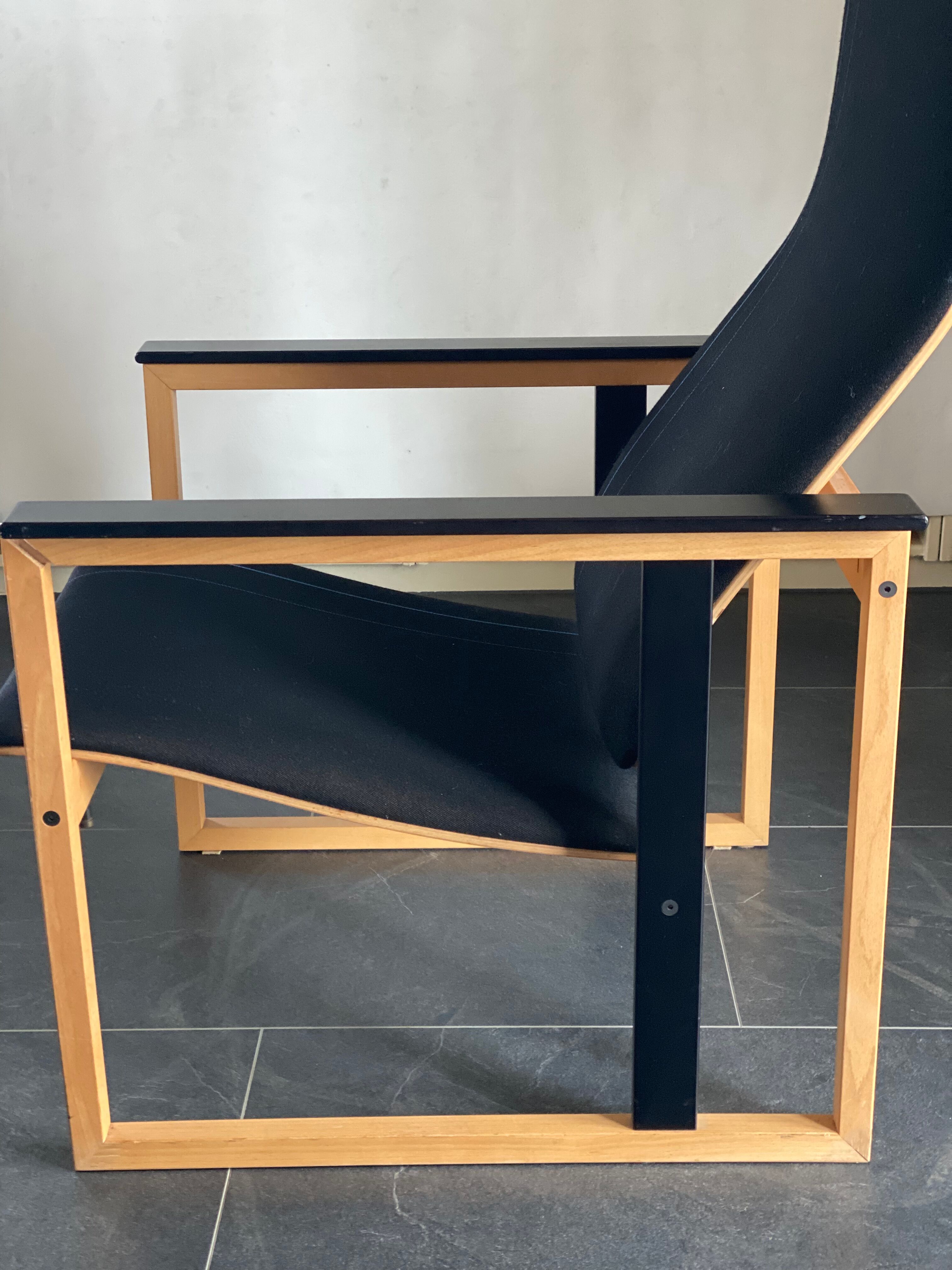 Paire de fauteuils Artza Noirs par Simo Heikkila
