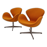 Set of 2 Swan Chairs by Arne Jacobsen and Fritz Hansen