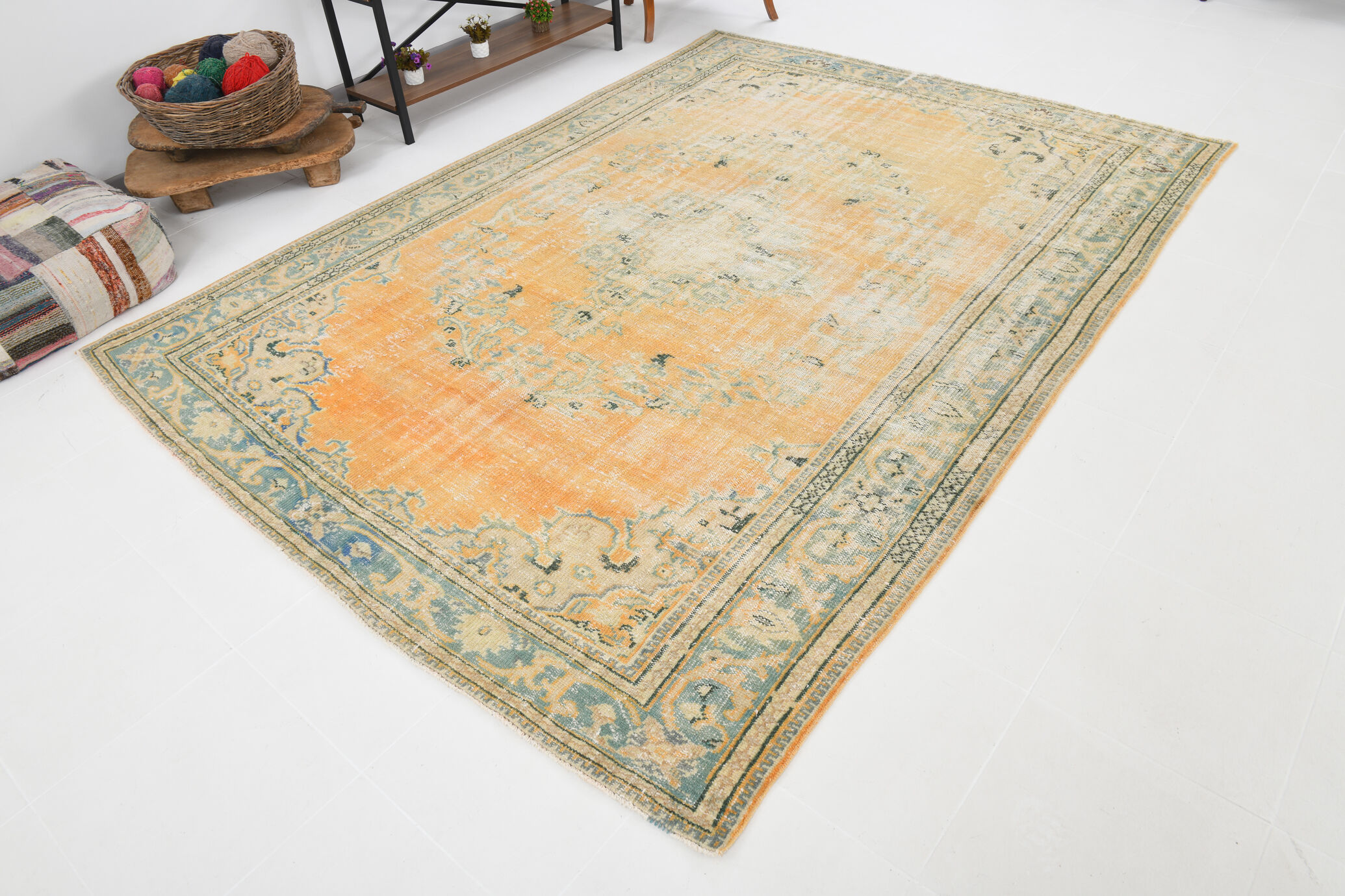 Oversize handmade rug 303x217cm