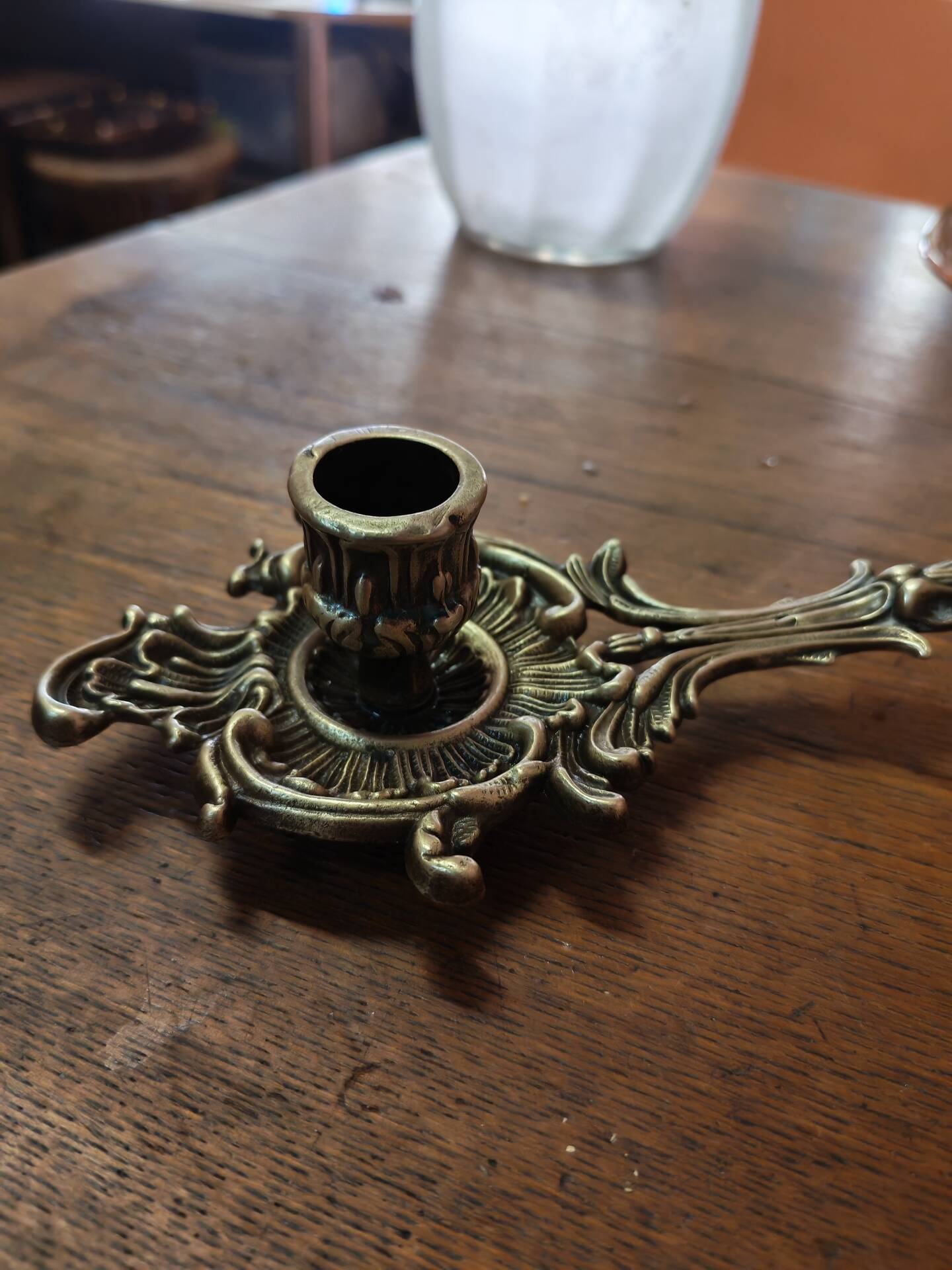 Bougeoir  ancien en bronze doré