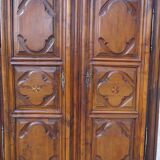 Louis XIII wardrobe in solid walnut