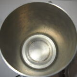 Ice bucket
