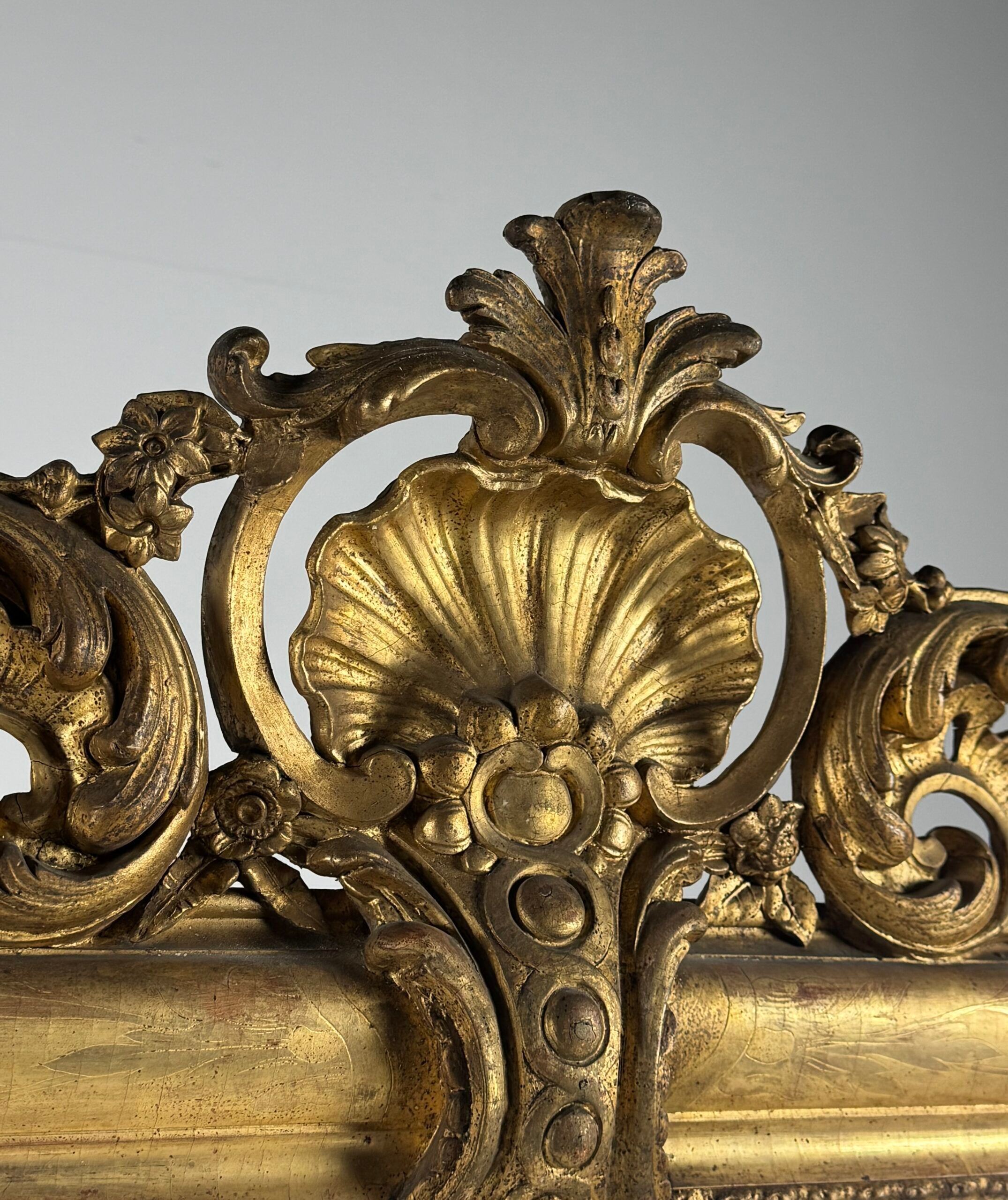 Ensemble de 2 miroirs dorés antiques français du 19ème siècle