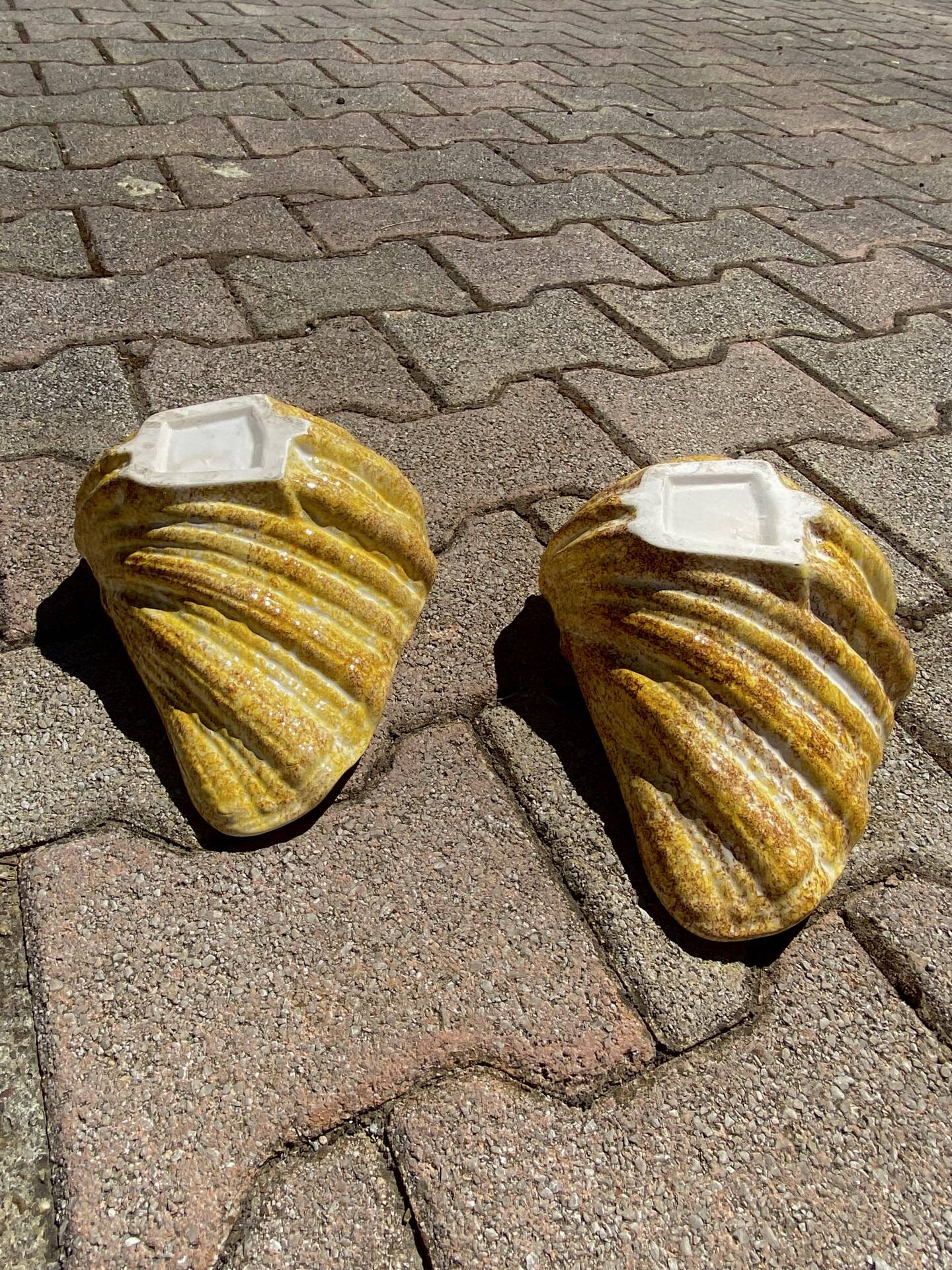 Ceramic shell