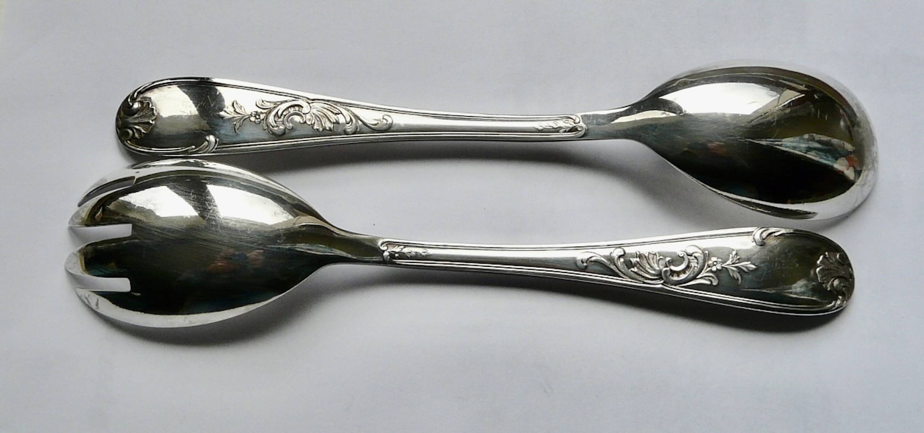 Silver metal salad cutlery set